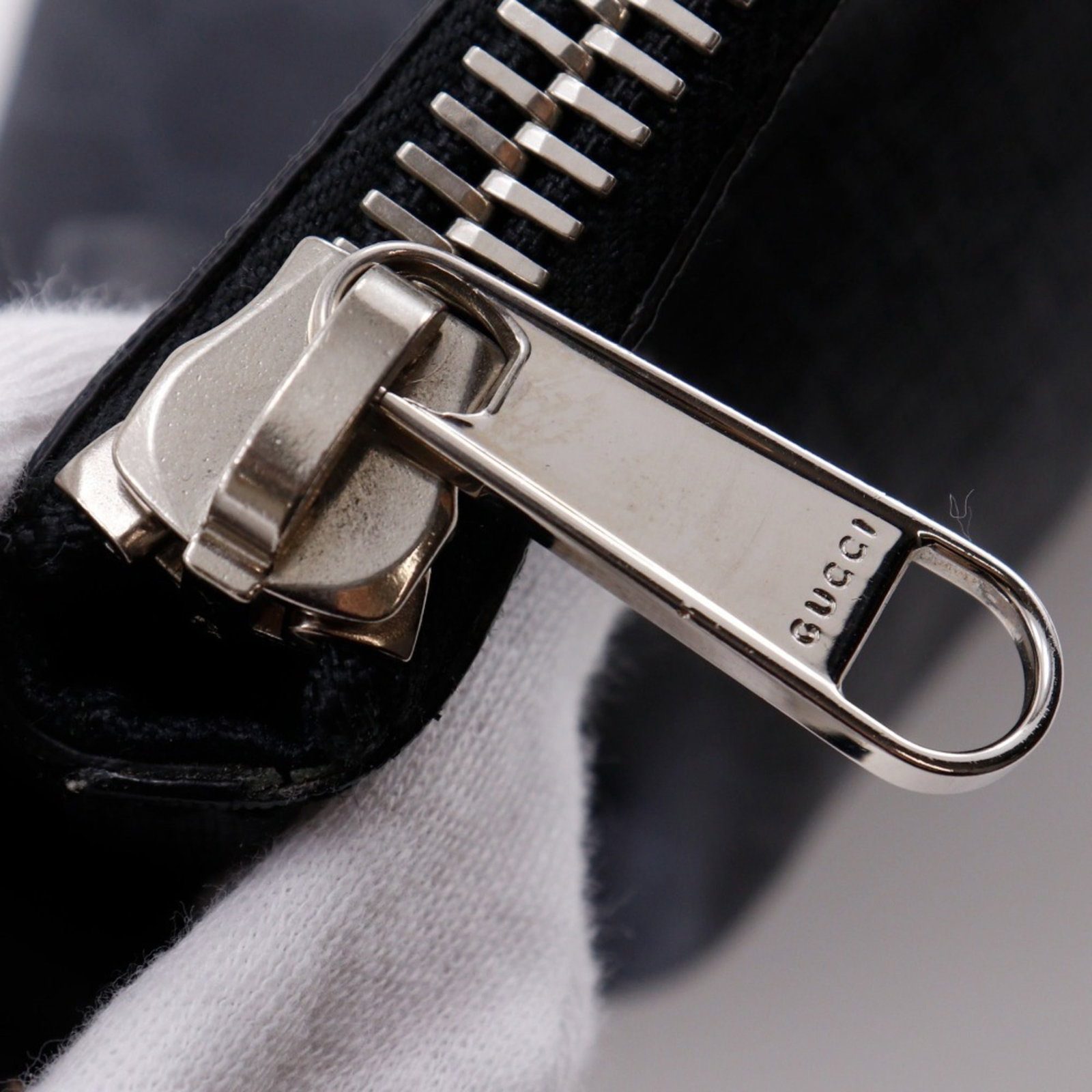 Shoulder Bag Gg Supreme - Gucci Messenger Bag - 16