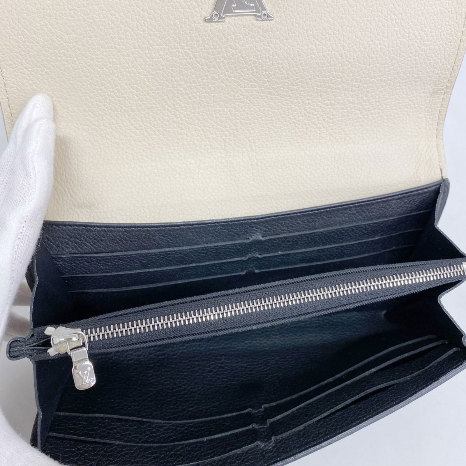 (Bi-Fold) Louis Vuitton Long Wallet - 3
