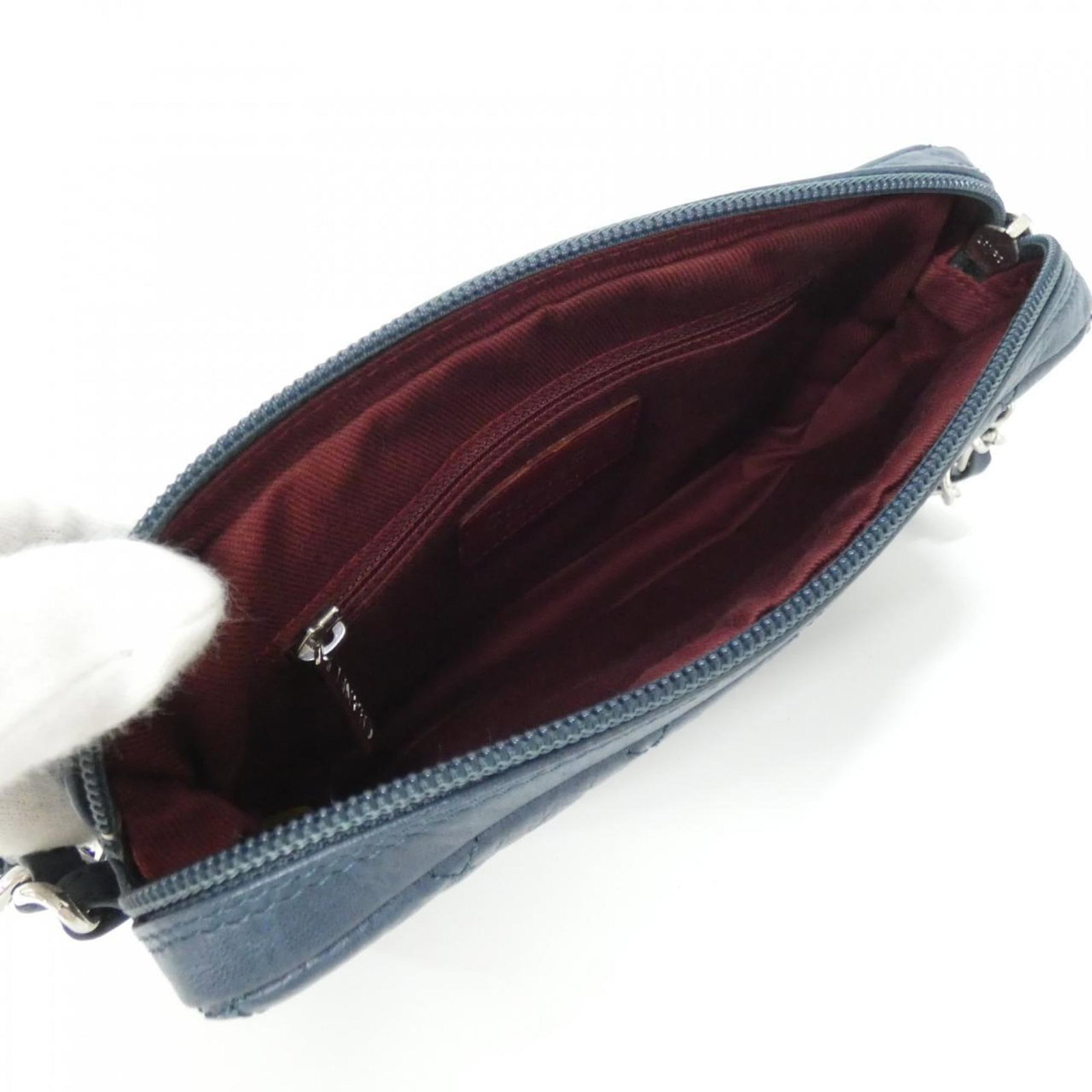 Leather Chanel Handbag - 5