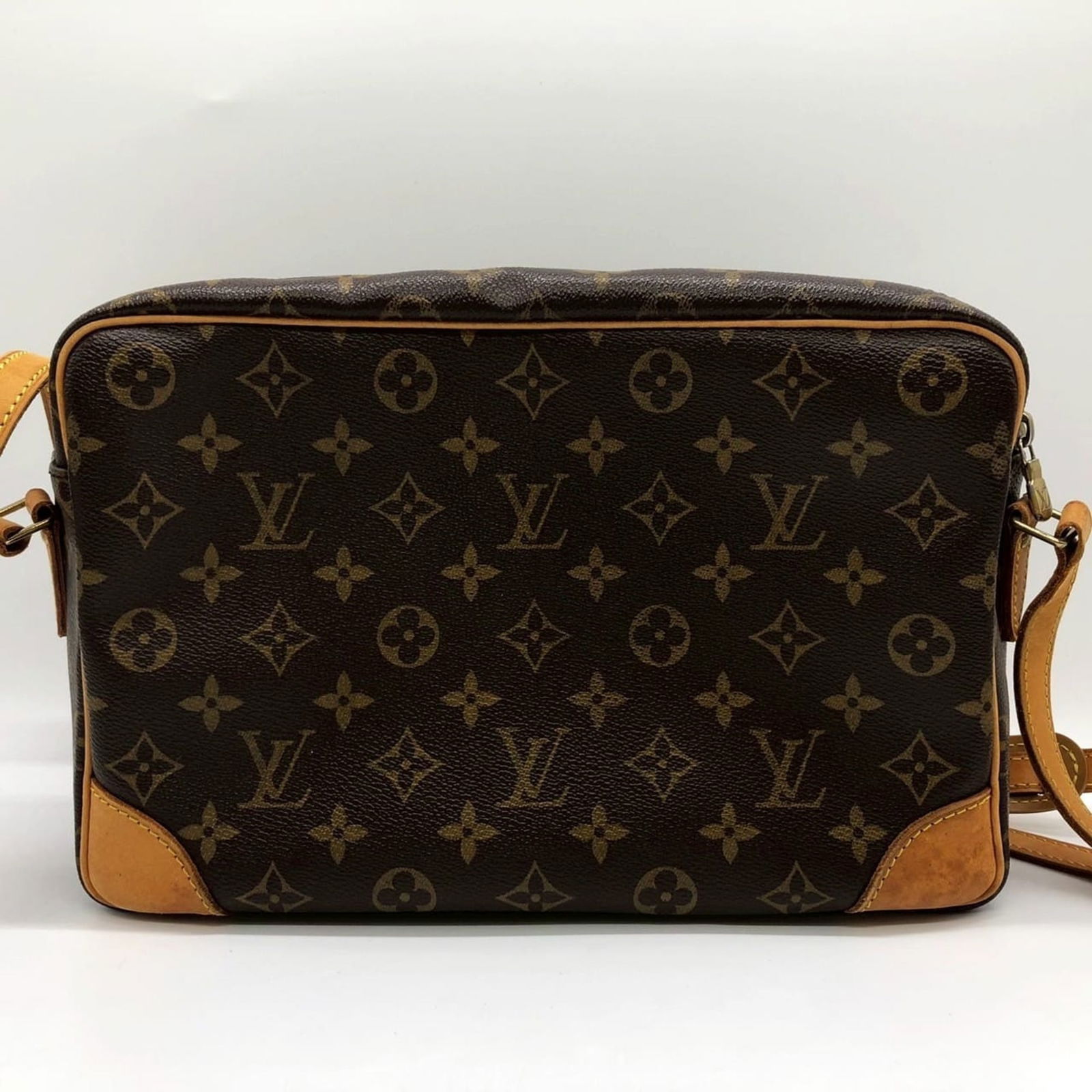 Monogram Louis Vuitton Shoulder Bag - 2