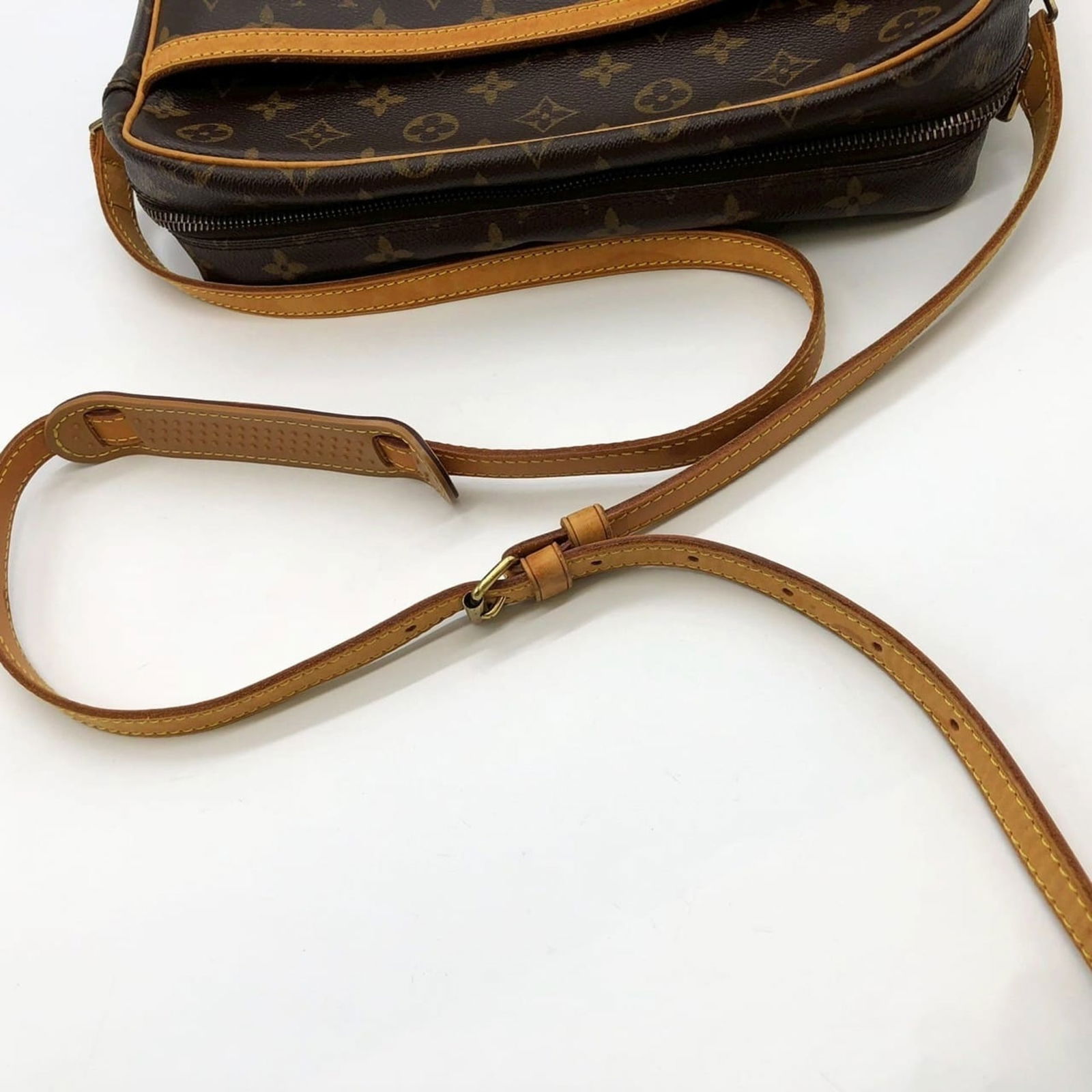 Monogram Louis Vuitton Shoulder Bag - 6