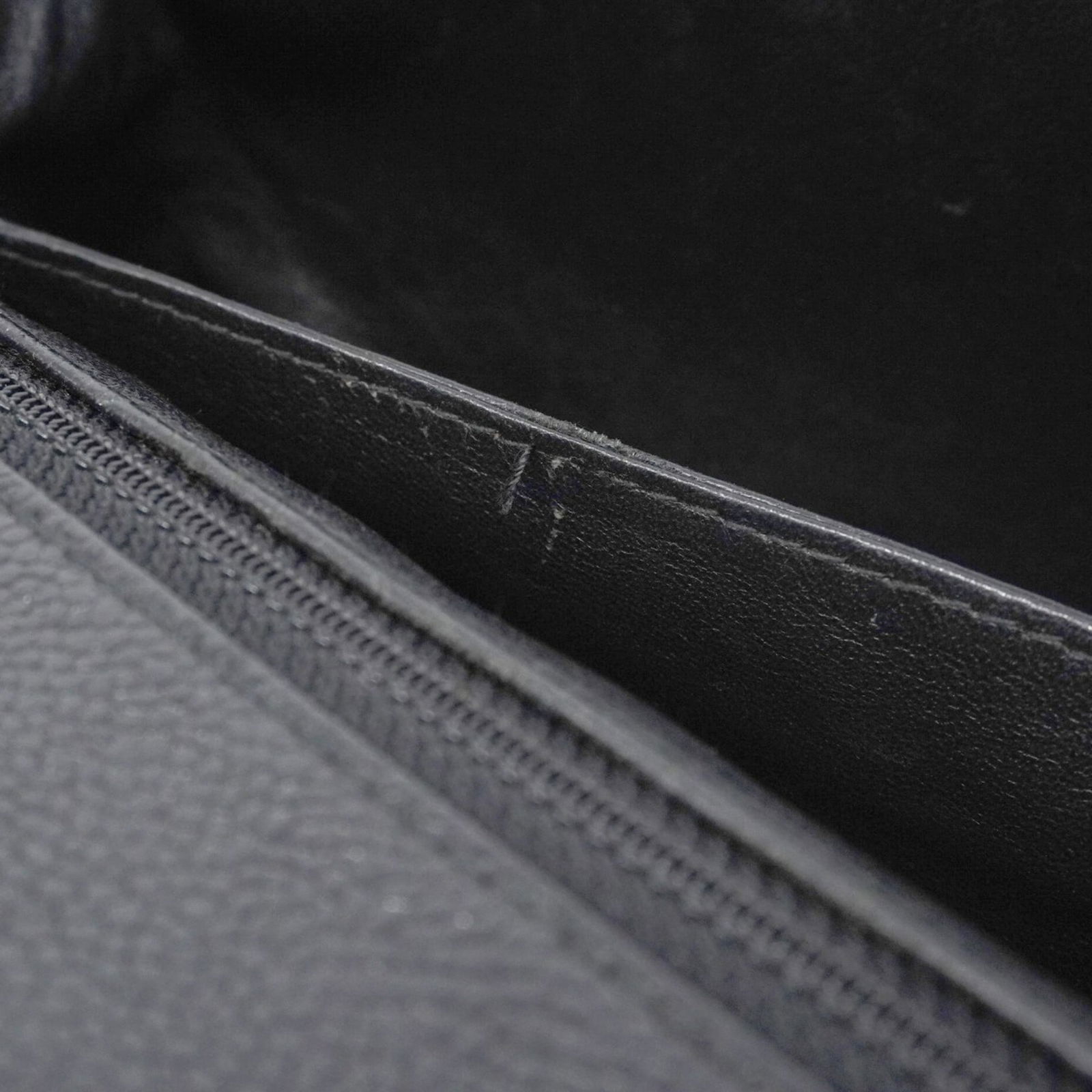 Calfskin Chanel Handbag Grained - 10