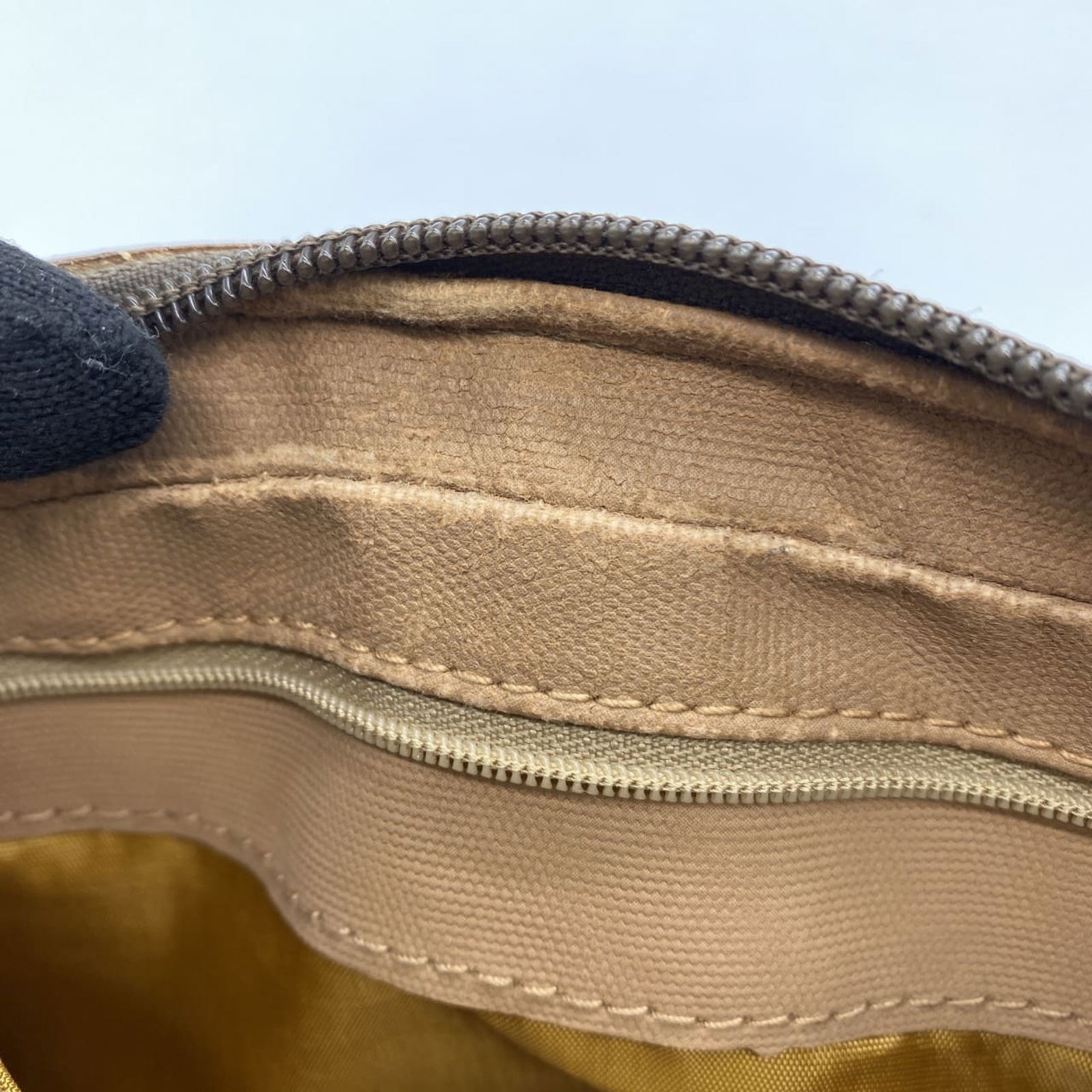 Pvc - Gucci Pouch Gg Supreme - 11