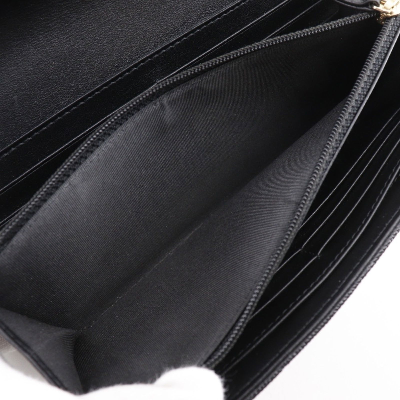 Calfskin Chanel Long Wallet (Bi-Fold) Grained - 17