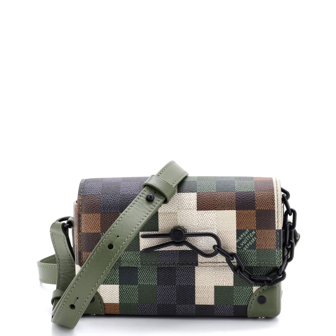 Canvas Louis Vuitton Steamer Wearable Wallet Damoflage: Canvas Louis Vuitton Steamer Wearable Wallet Damoflage This listing features Canvas Louis Vuitton Steamer Wearable Wallet Damoflage. Item specifics are provided below. Item Specifics: Brand: Louis Vui