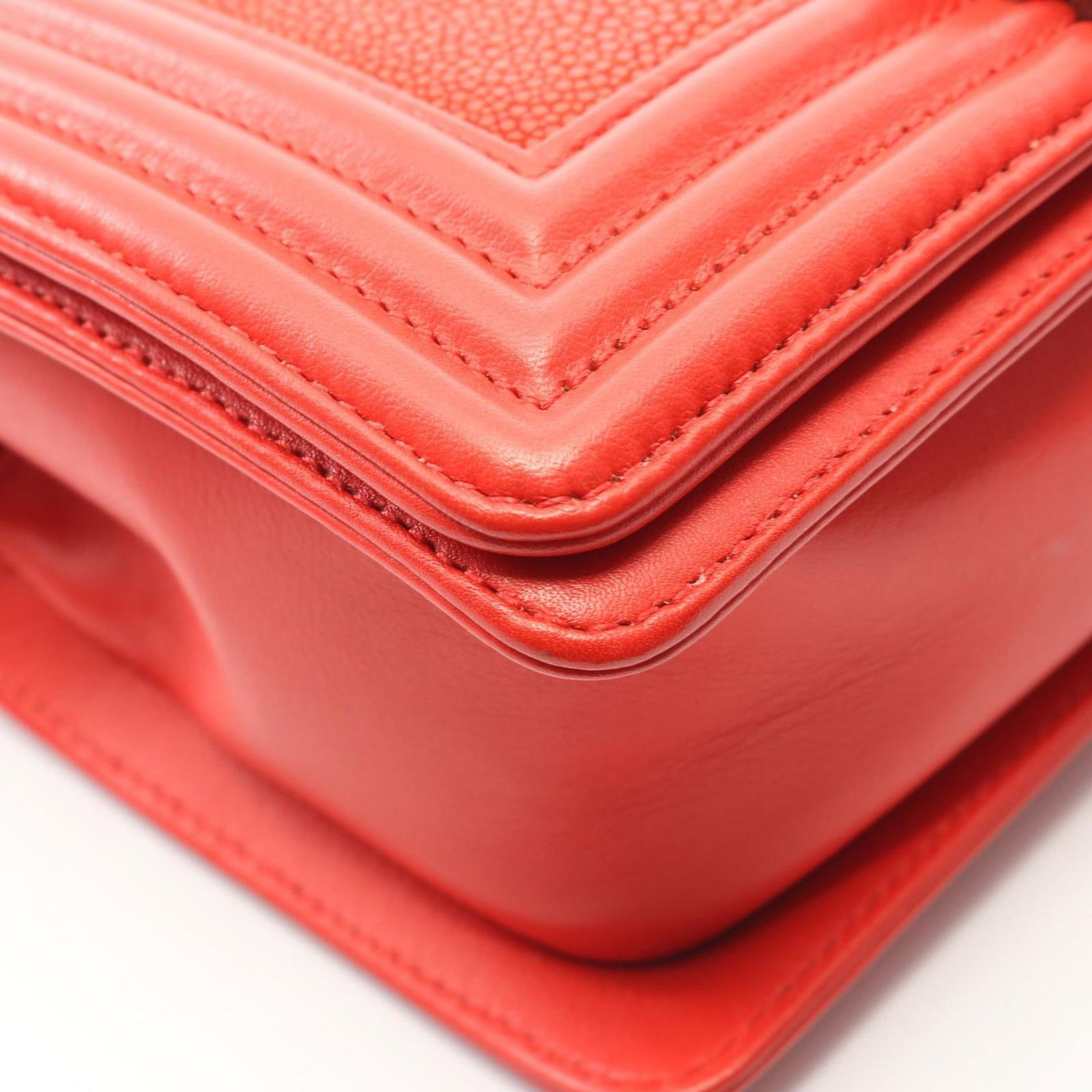 Leather Chanel Shoulder Bag - 7