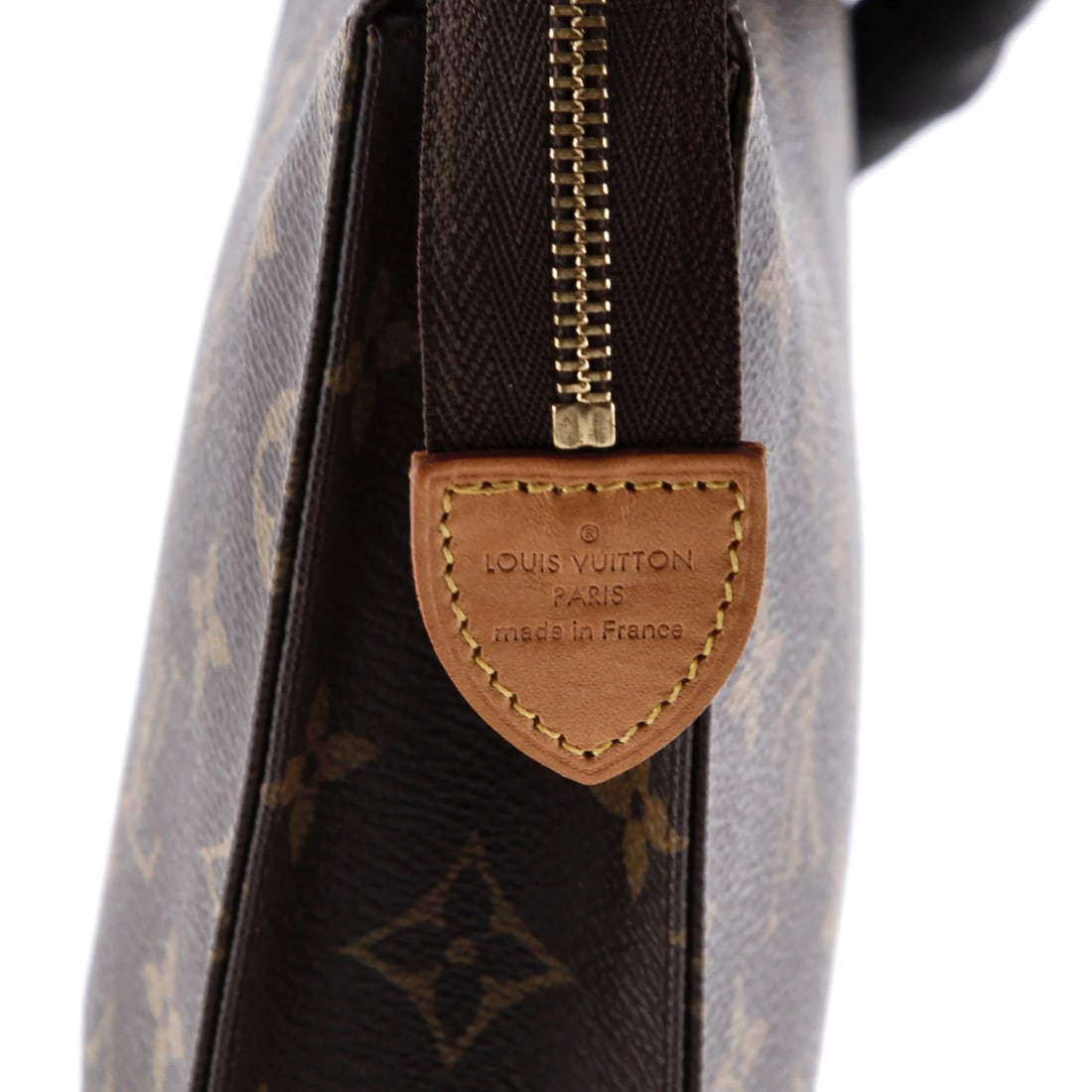 26 Louis Vuitton Toiletry Pouch Monogram Canvas - 7