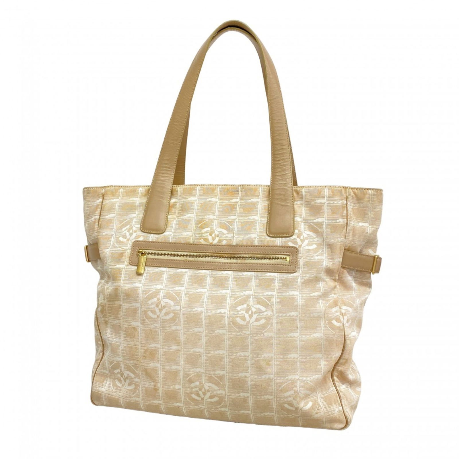 Nylon Chanel Tote Bag: Nylon Chanel Tote Bag This listing features Nylon Chanel Tote Bag. Item specifics are provided below. Item Specifics: Brand: Chanel Type: Tote Bag Material: Nylon Color: Beige Hardware Color: Champagn