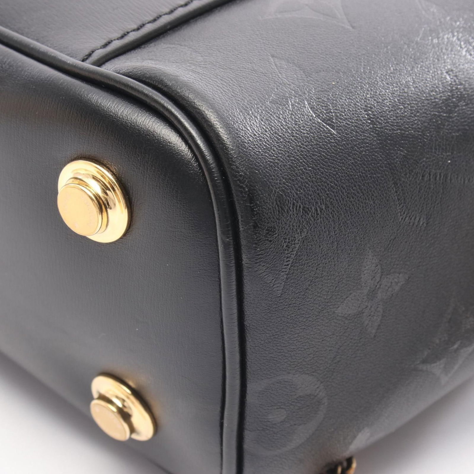 Leather Louis Vuitton Handbag - 7