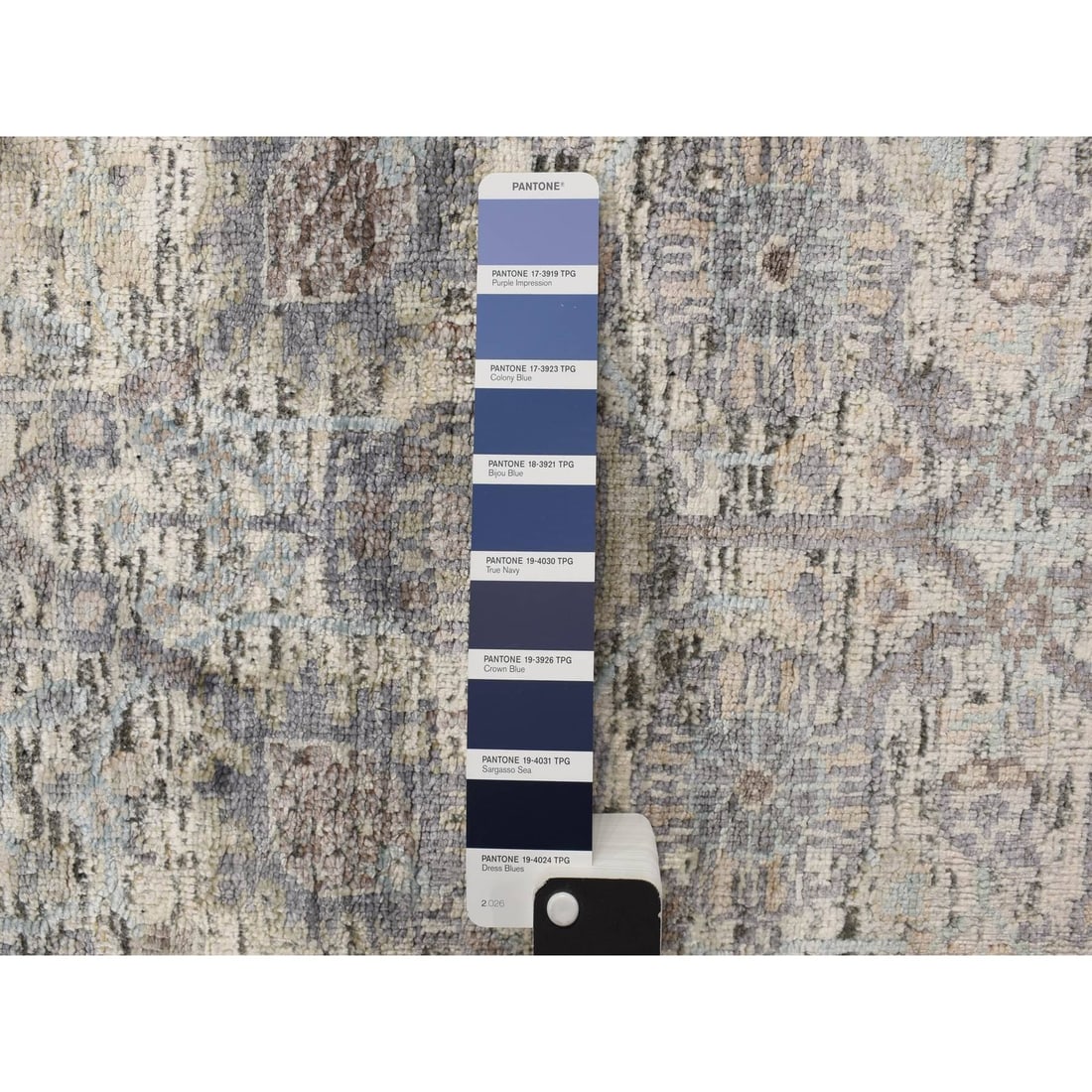 Rug 3'x5'2" White Silk with Wool Tebraz Vase Design Hand Knotted - 4