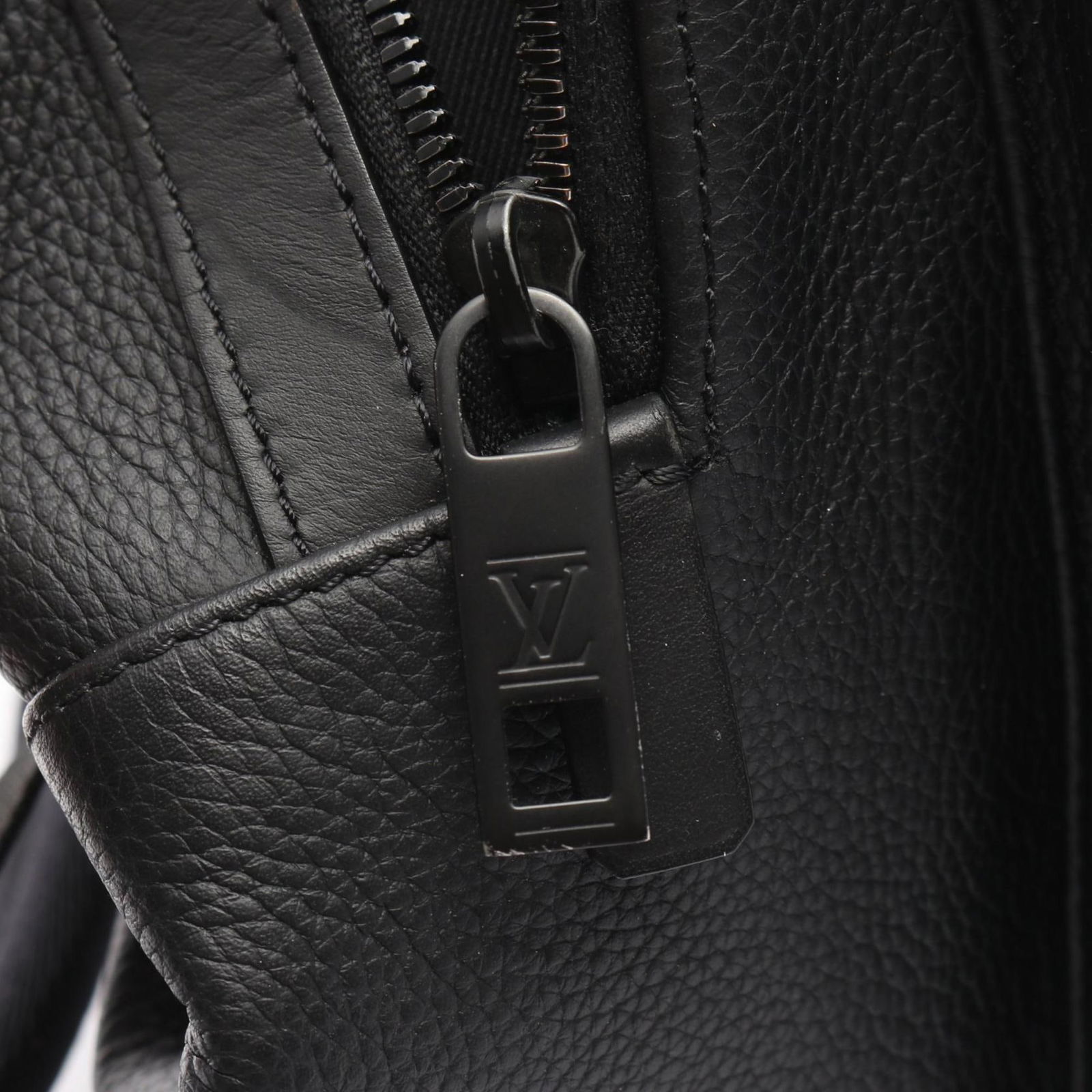 Leather Louis Vuitton Backpack - 7