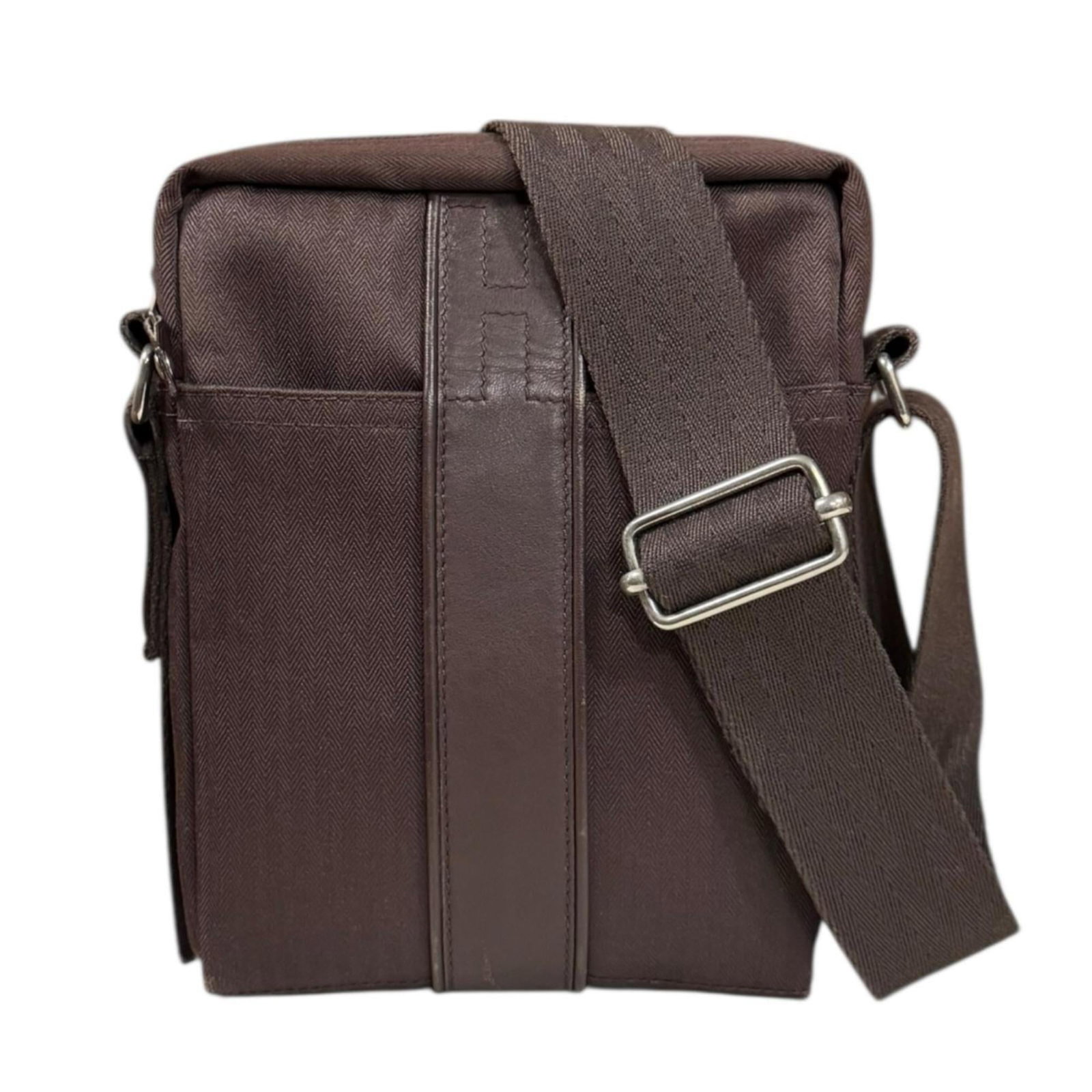 Leather - Hermes Shoulder Bag Toile Chevron: Leather - Hermes Shoulder Bag Toile Chevron This listing features Leather - Hermes Shoulder Bag Toile Chevron. Item specifics are provided below. Item Specifics: Brand: Hermes Type: Shoulder Bag