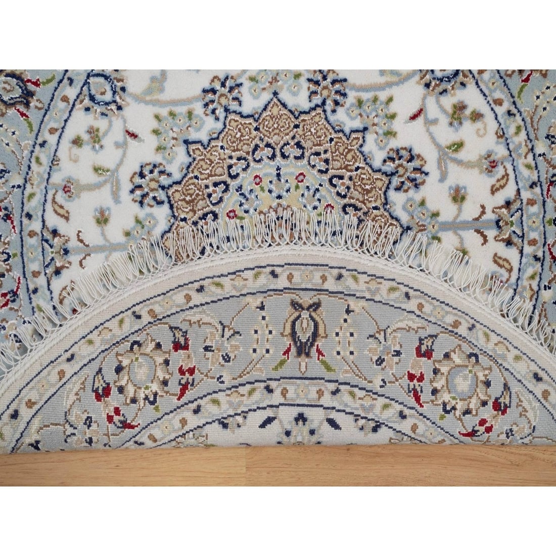 Rug 3'3"x3'3" Ivory Wool and Silk Nain Flower Design Hand Knotted Round - 3