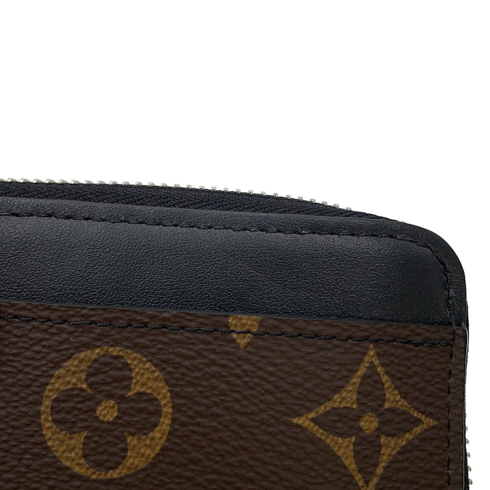 Monogram Louis Vuitton Long Wallet (Bi-Fold) - 5
