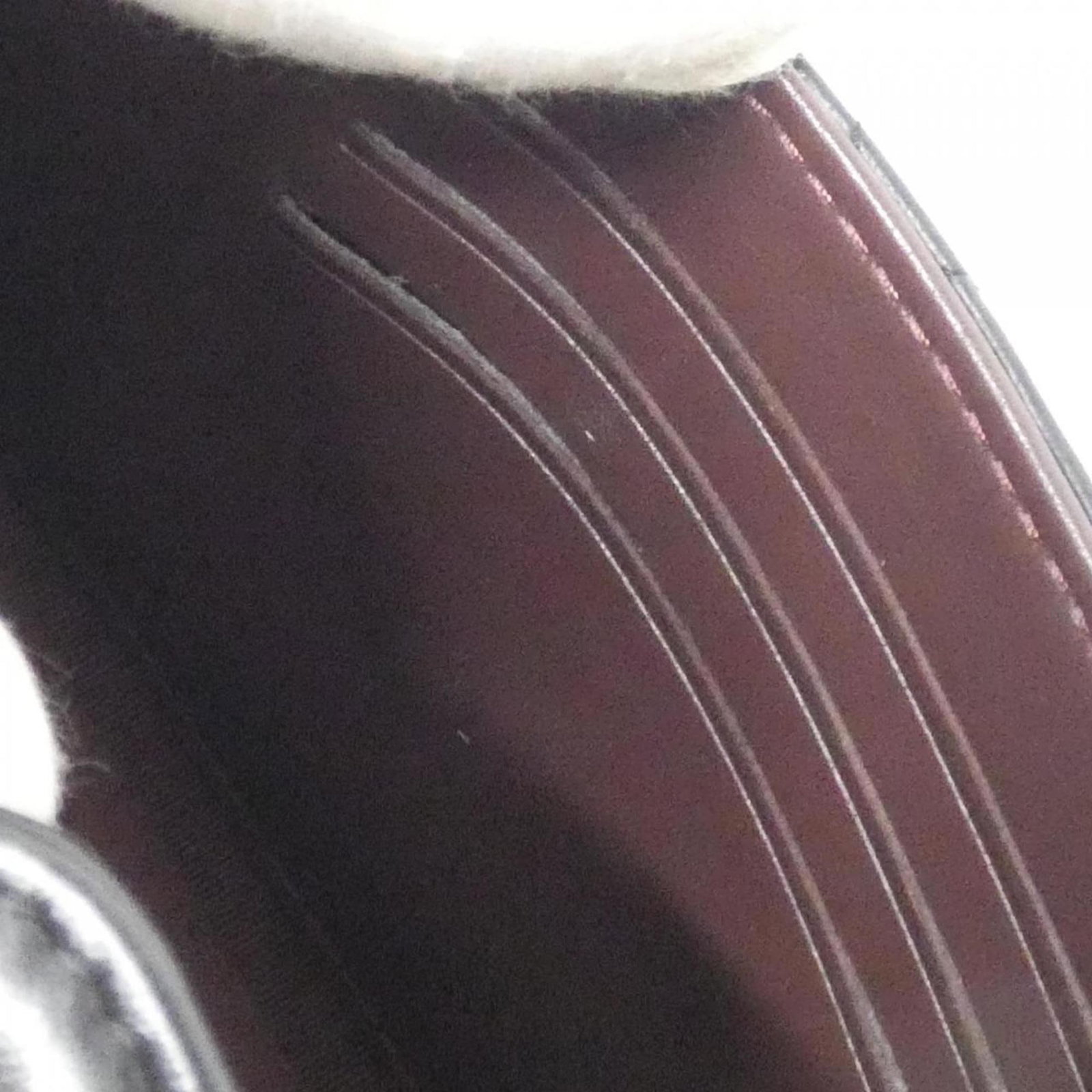 Leather Chanel Chain/ Shoulder Wallet - 10