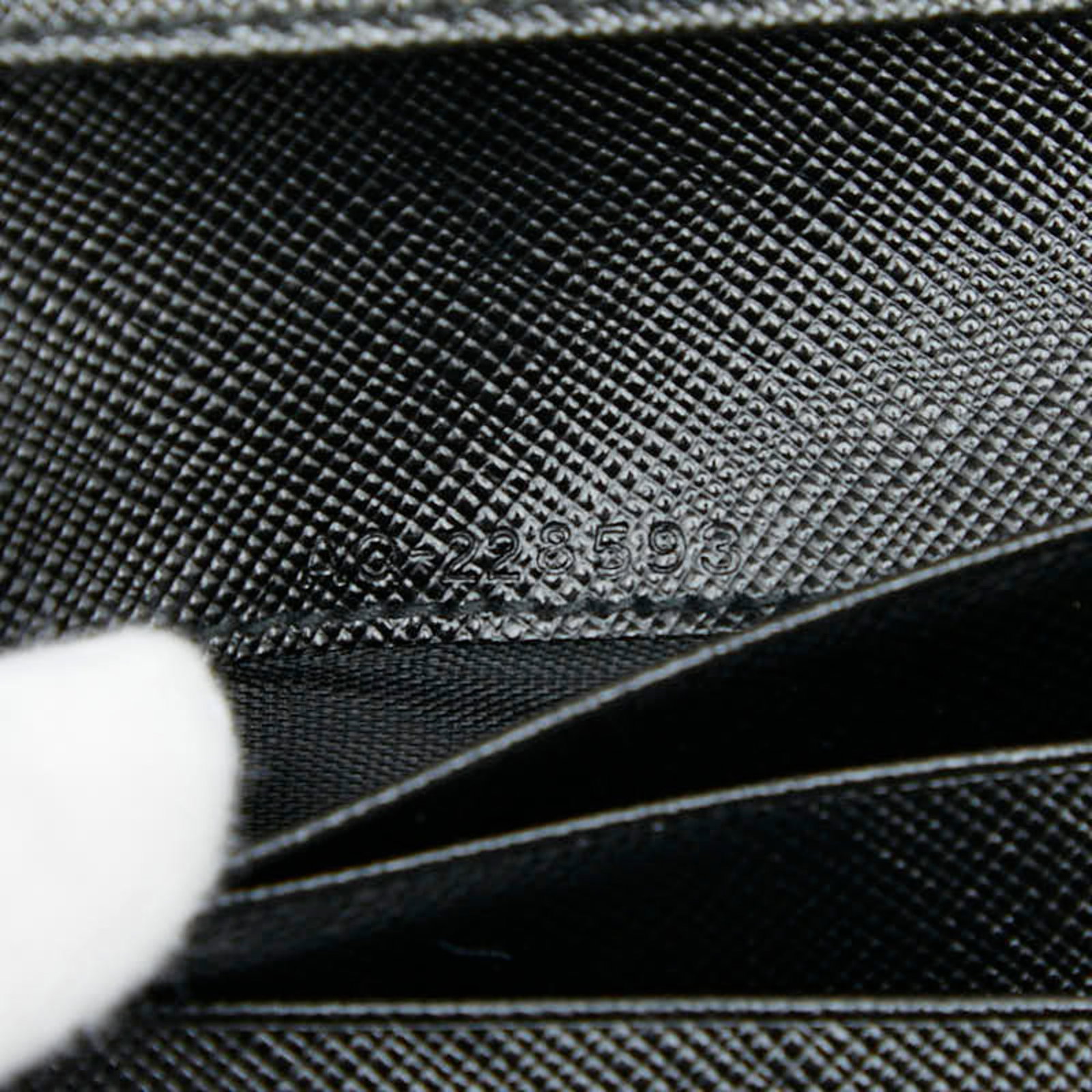 Leather Salvatore Ferragamo Wallet (Bi-Fold) - 10