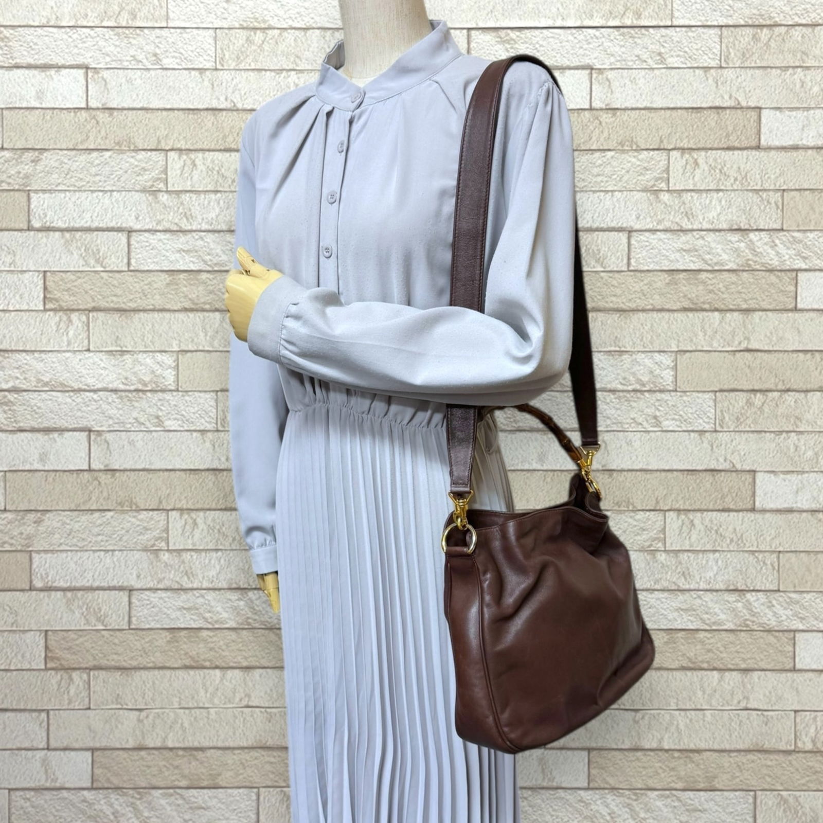 Leather Gucci Shoulder Bag - 2