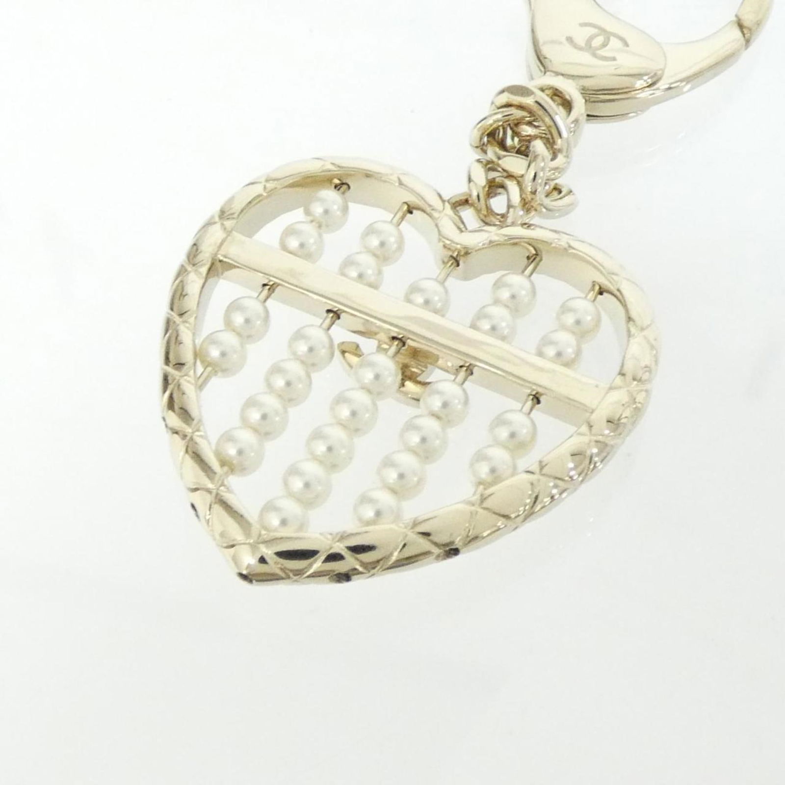 Pearl Chanel Keyring Artificial - 3
