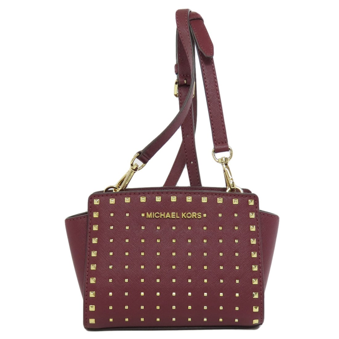 PVC Michael Kors logo Shoulder Bag: PVC Michael Kors logo Shoulder Bag This listing features PVC Michael Kors logo Shoulder Bag. Item specifics are provided below. Item Specifics: Brand: Michael Kors Style: Shoulder Bag Exterior Materia