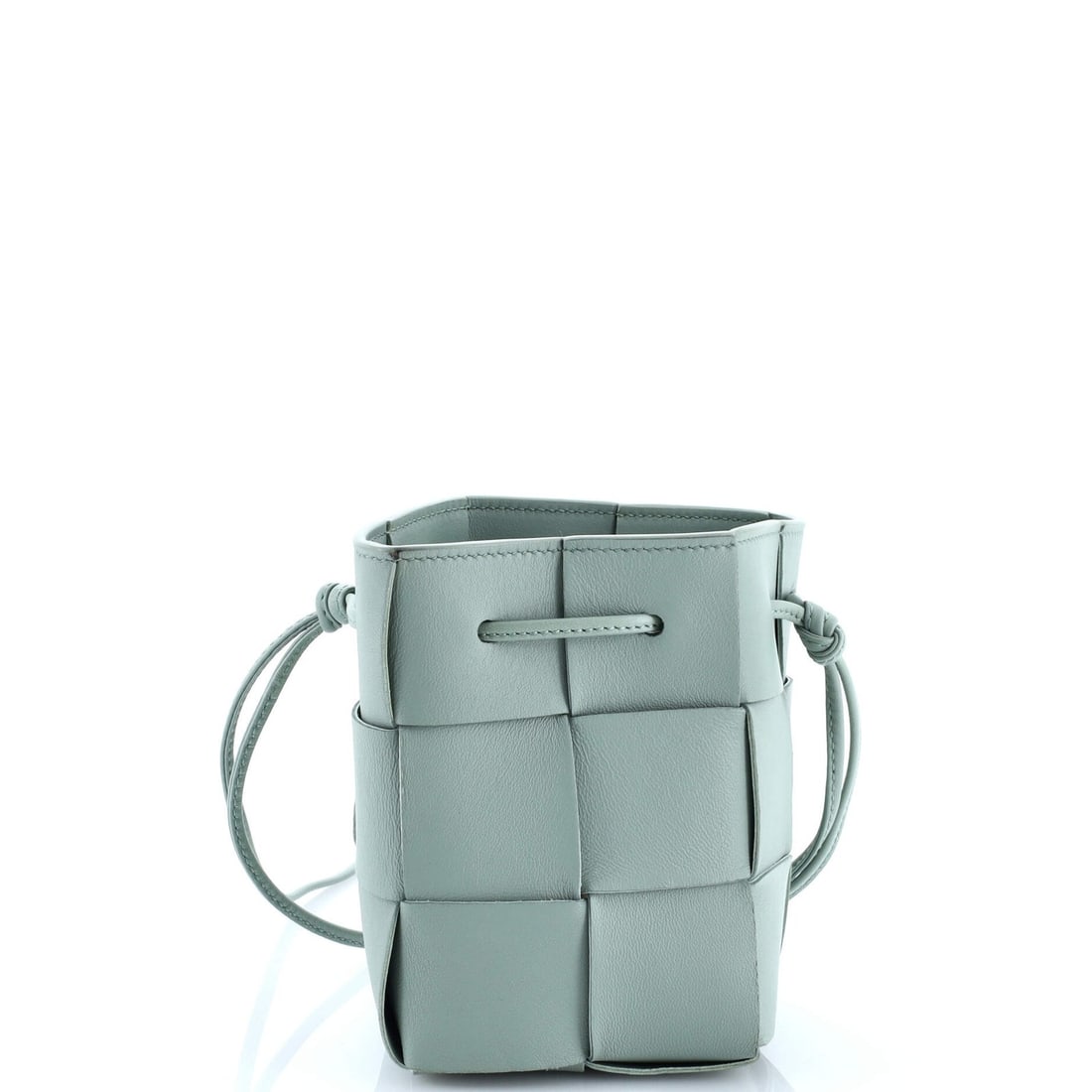 Mini Bottega Veneta Cassette Bucket Bag Maxi Intrecciato Leather: Mini Bottega Veneta Cassette Bucket Bag Maxi Intrecciato Leather This listing features Mini Bottega Veneta Cassette Bucket Bag Maxi Intrecciato Leather. Item specifics are provided below. Item Specifi