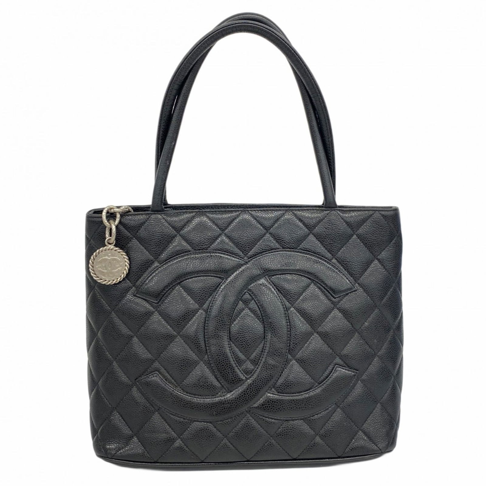 Calfskin Chanel Tote Bag Grained: Calfskin Chanel Tote Bag Grained This listing features Calfskin Chanel Tote Bag Grained. Item specifics are provided below. Item Specifics: Brand: Chanel Type: Tote Bag Material: Grained Calfskin Colo
