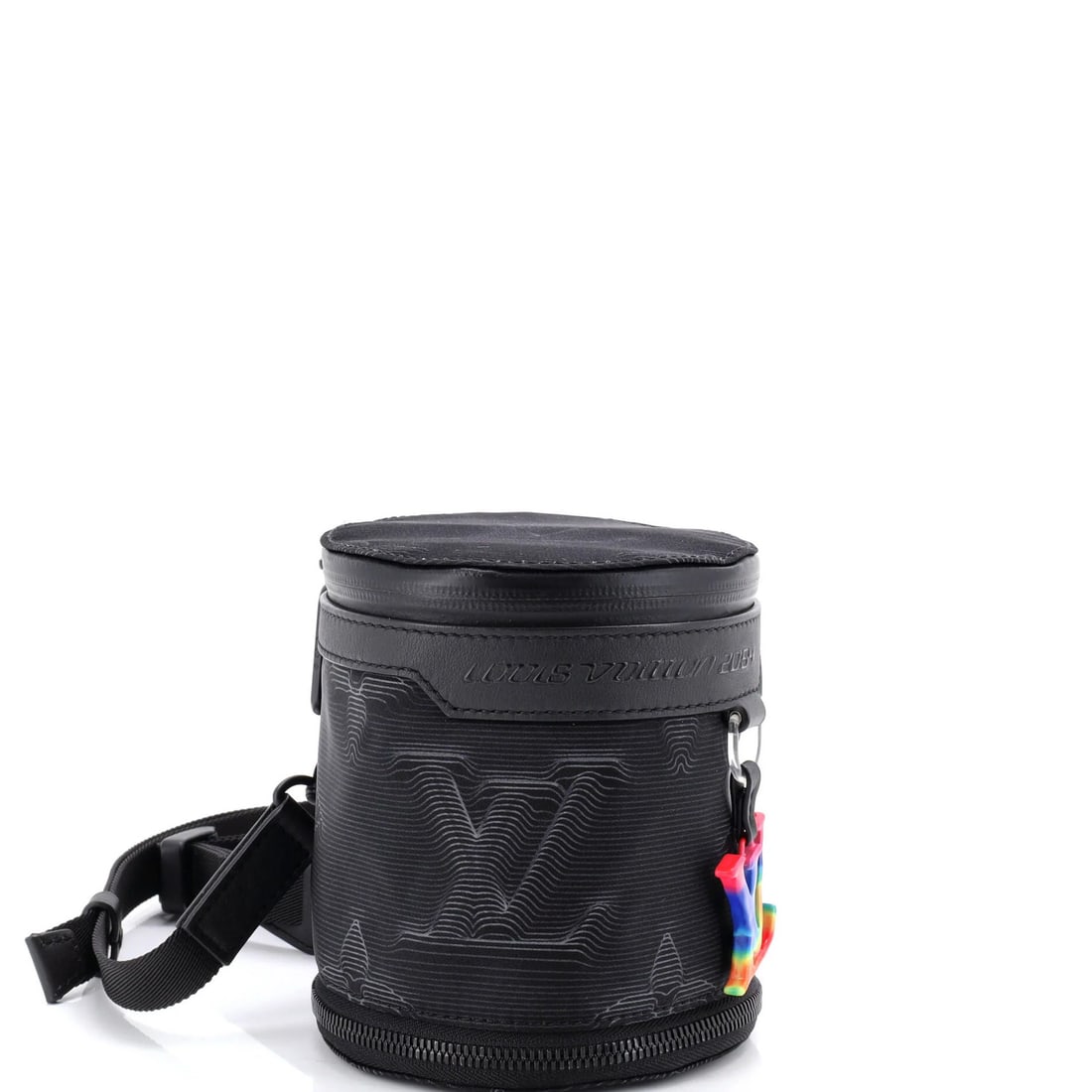 Textile Louis Vuitton Expandable Polochon Bag Limited Edition 2054 Monogram: Textile Louis Vuitton Expandable Polochon Bag Limited Edition 2054 Monogram This listing features Textile Louis Vuitton Expandable Polochon Bag Limited Edition 2054 Monogram. Item specifics are