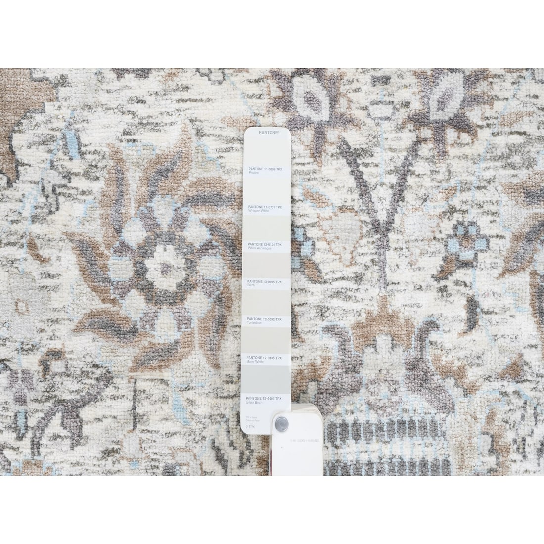 Rug 6'2"x6'2" Hand Knotted Ivory Tebraz Vase Silk With Wool Square - 4