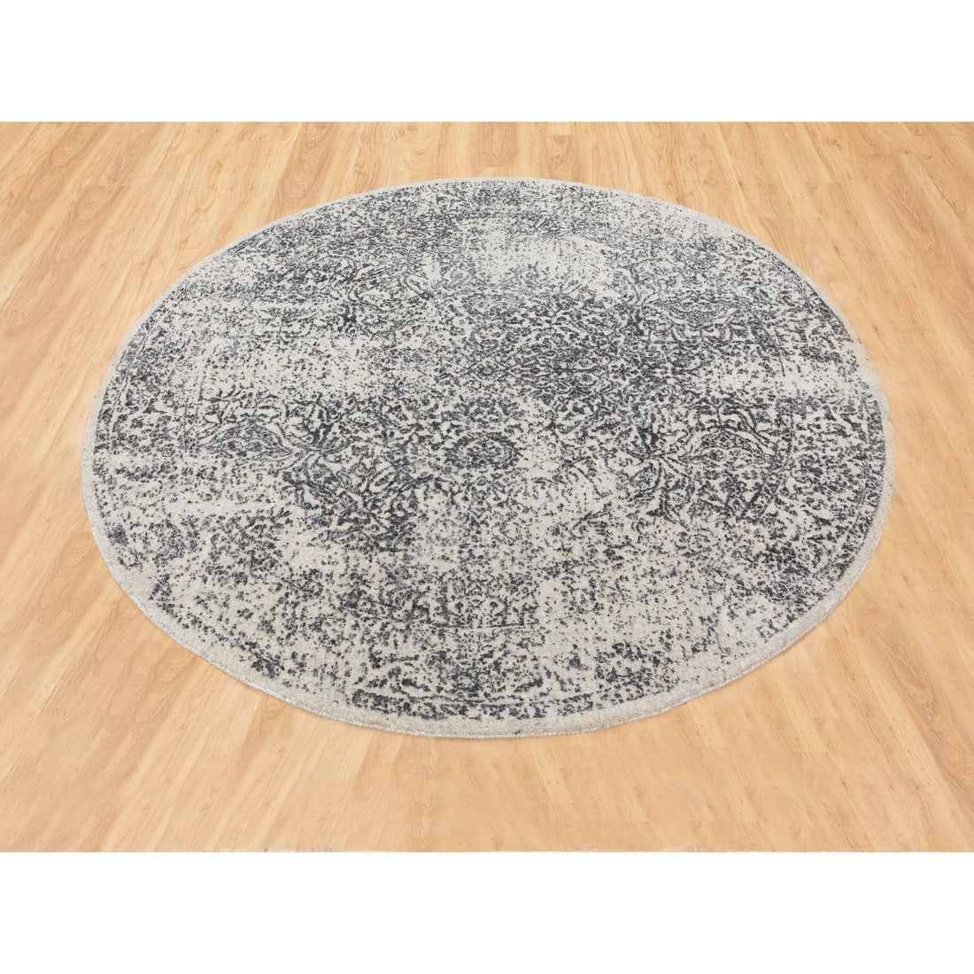 Rug 5'10"x5'10" Round Fine jacquard Hand Loomed Erased Design Wool & Silk - 2