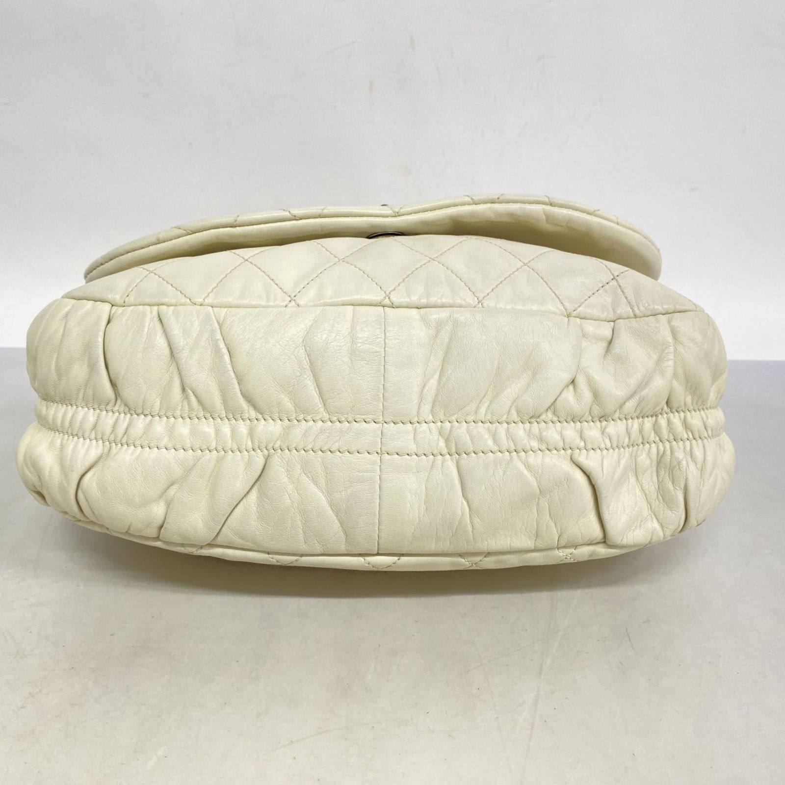 Leather Chanel Shoulder Bag - 3