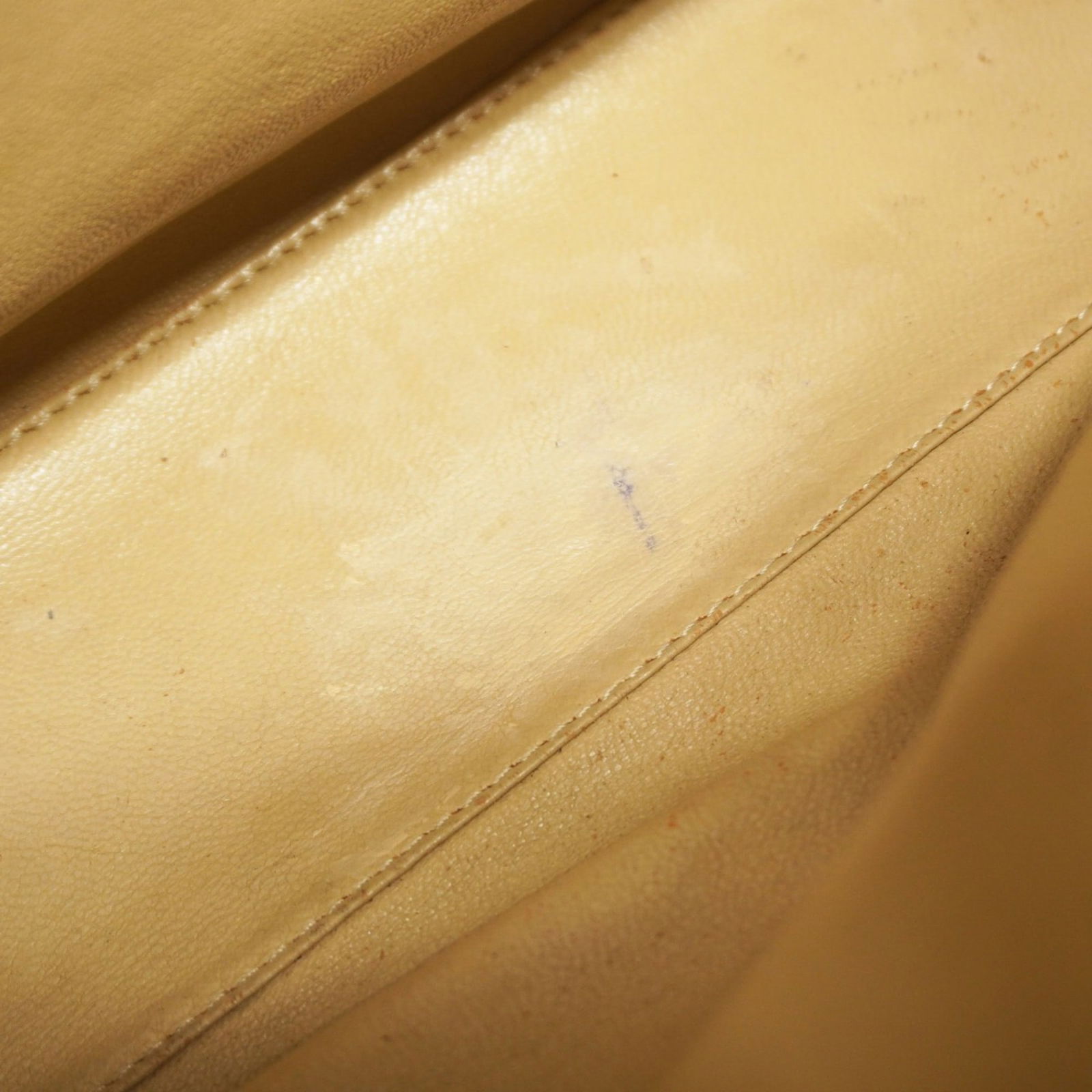 Calfskin Chanel Tote Bag Grained - 16