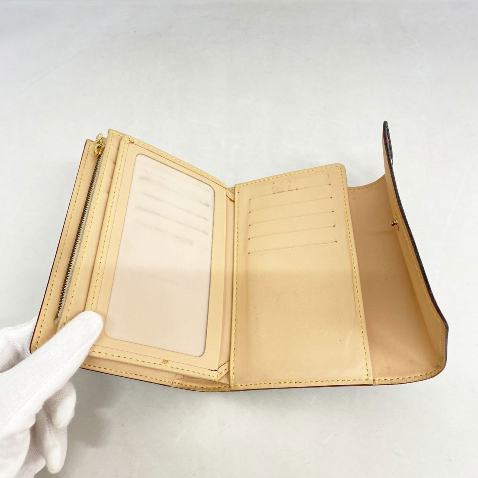 (Tri-Fold) Louis Vuitton Wallet - 11