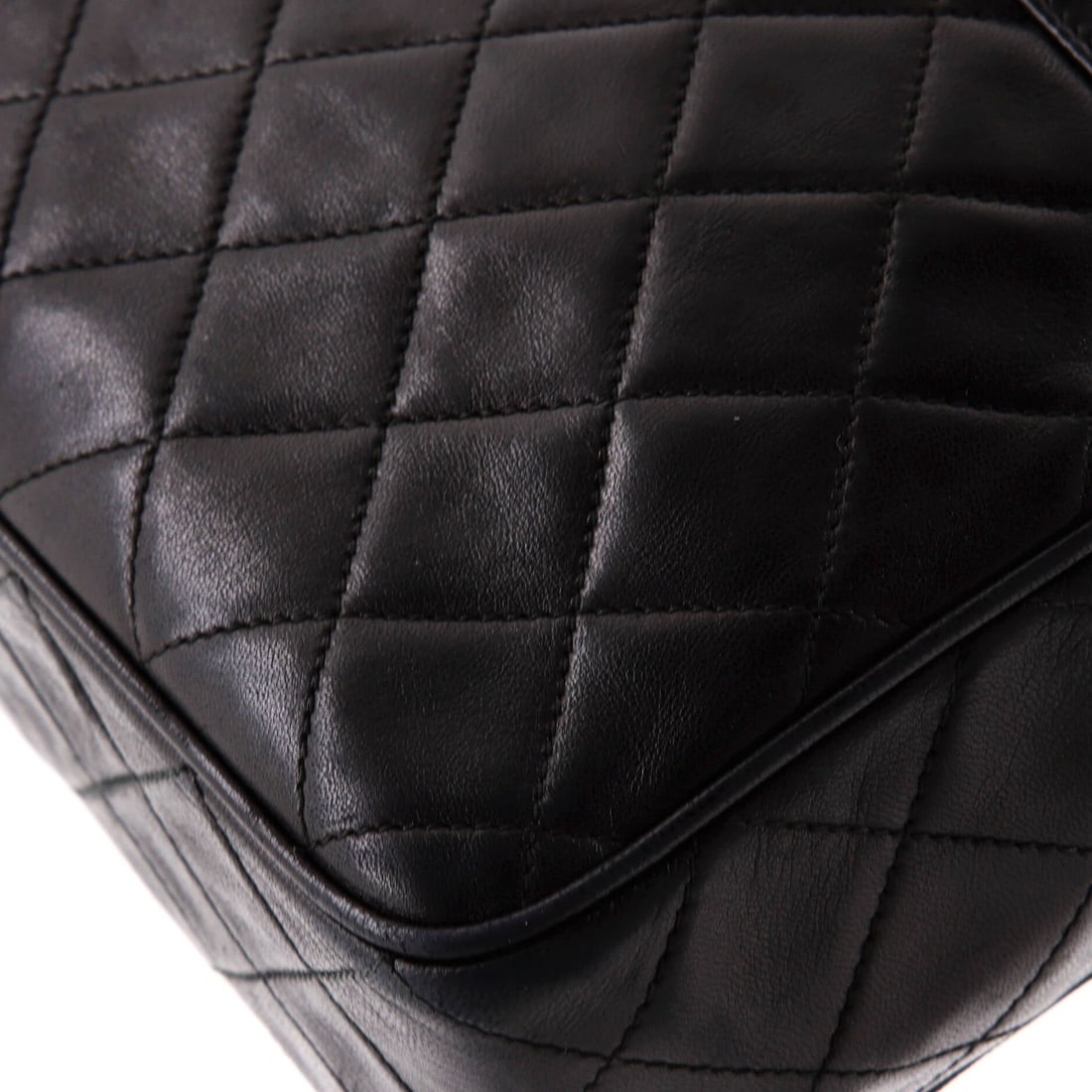 Large Chanel Vintage Camera Tassel Bag Quilted Leather - 8