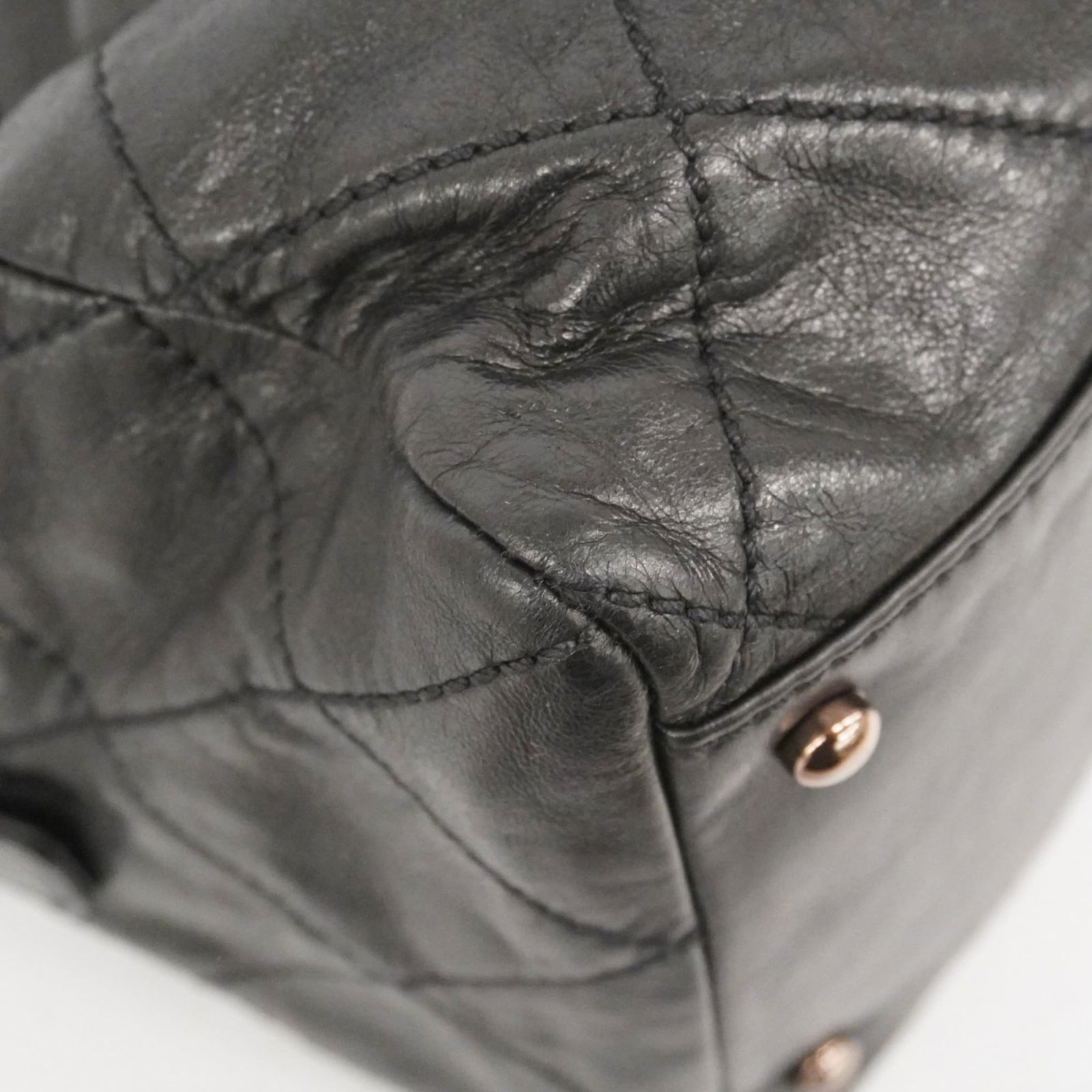 Leather Chanel Handbag - 7