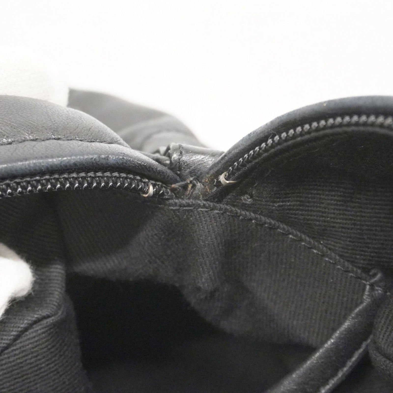 Leather Chanel Handbag - 8