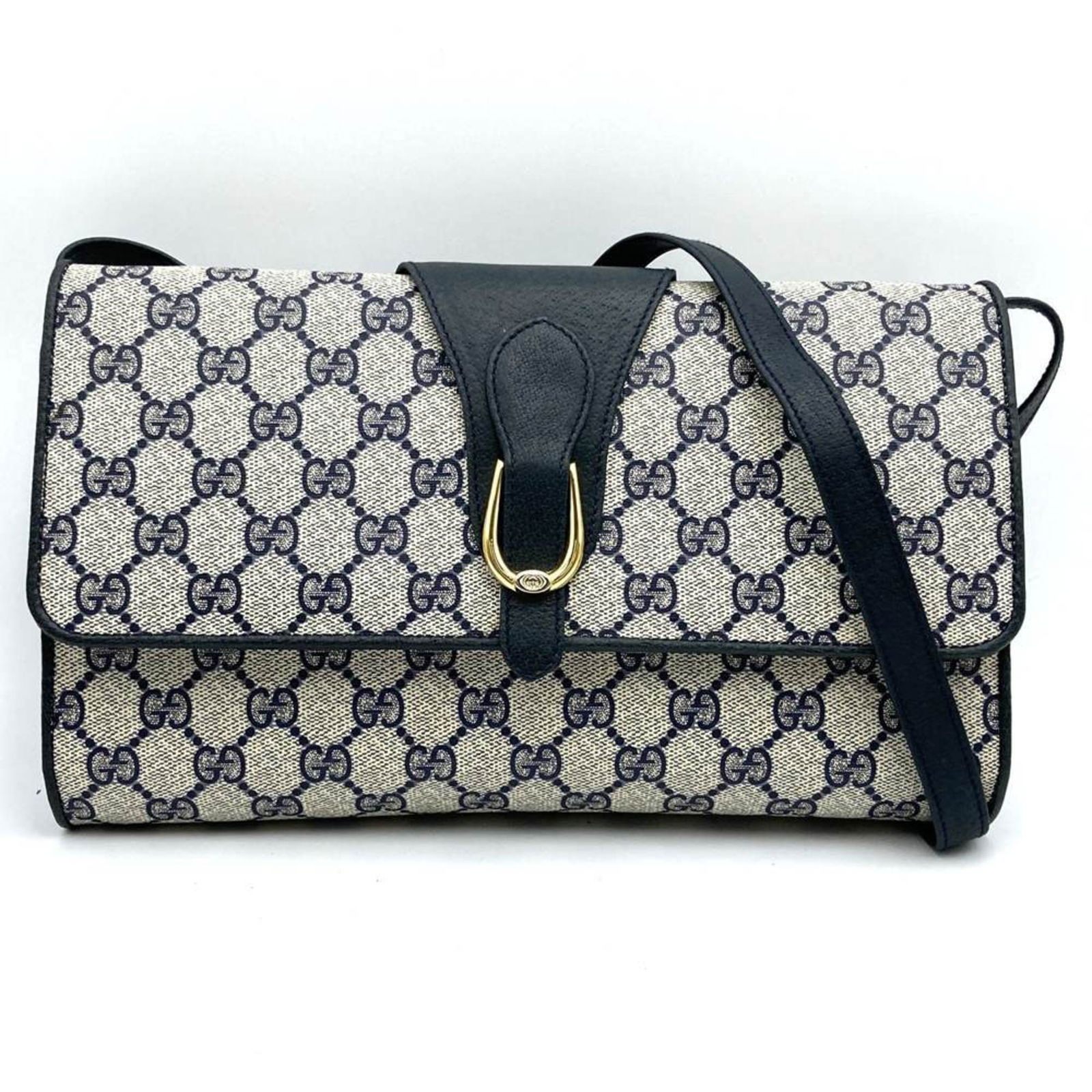 Supreme Gucci Shoulder Bag Gg: Supreme Gucci Shoulder Bag Gg This listing features Supreme Gucci Shoulder Bag Gg. Item specifics are provided below. Item Specifics: Brand: Gucci Type: Shoulder Bag Material: Gg Supreme Color: Navy C