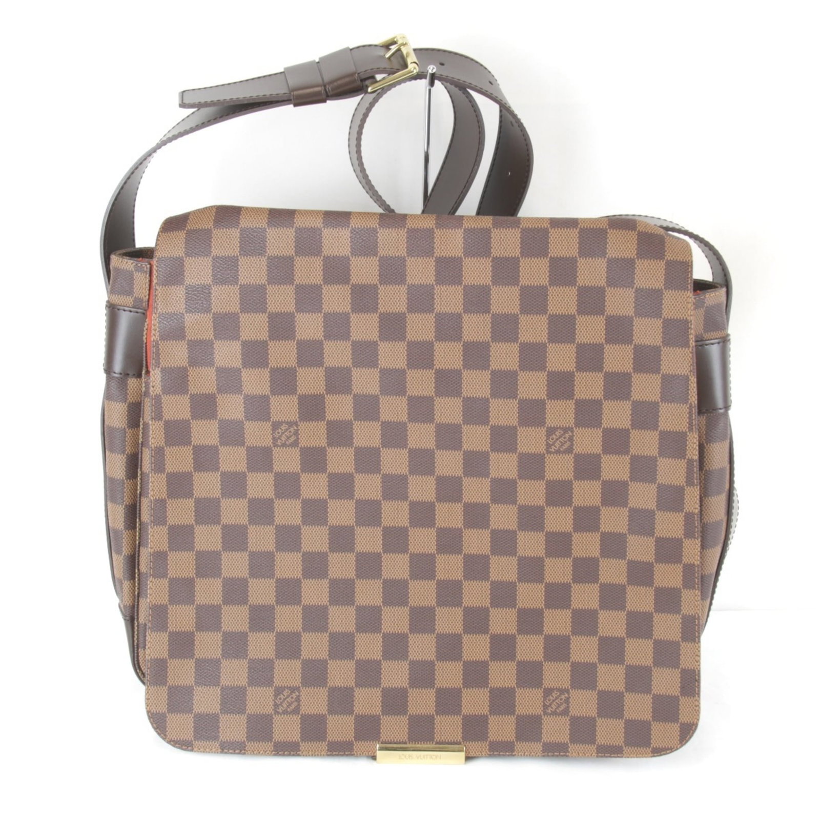 Canvas Louis Vuitton Shoulder Bag Damier: Canvas Louis Vuitton Shoulder Bag Damier This listing features Canvas Louis Vuitton Shoulder Bag Damier. Item specifics are provided below. Item Specifics: Brand: Louis Vuitton Type: Shoulder Bag