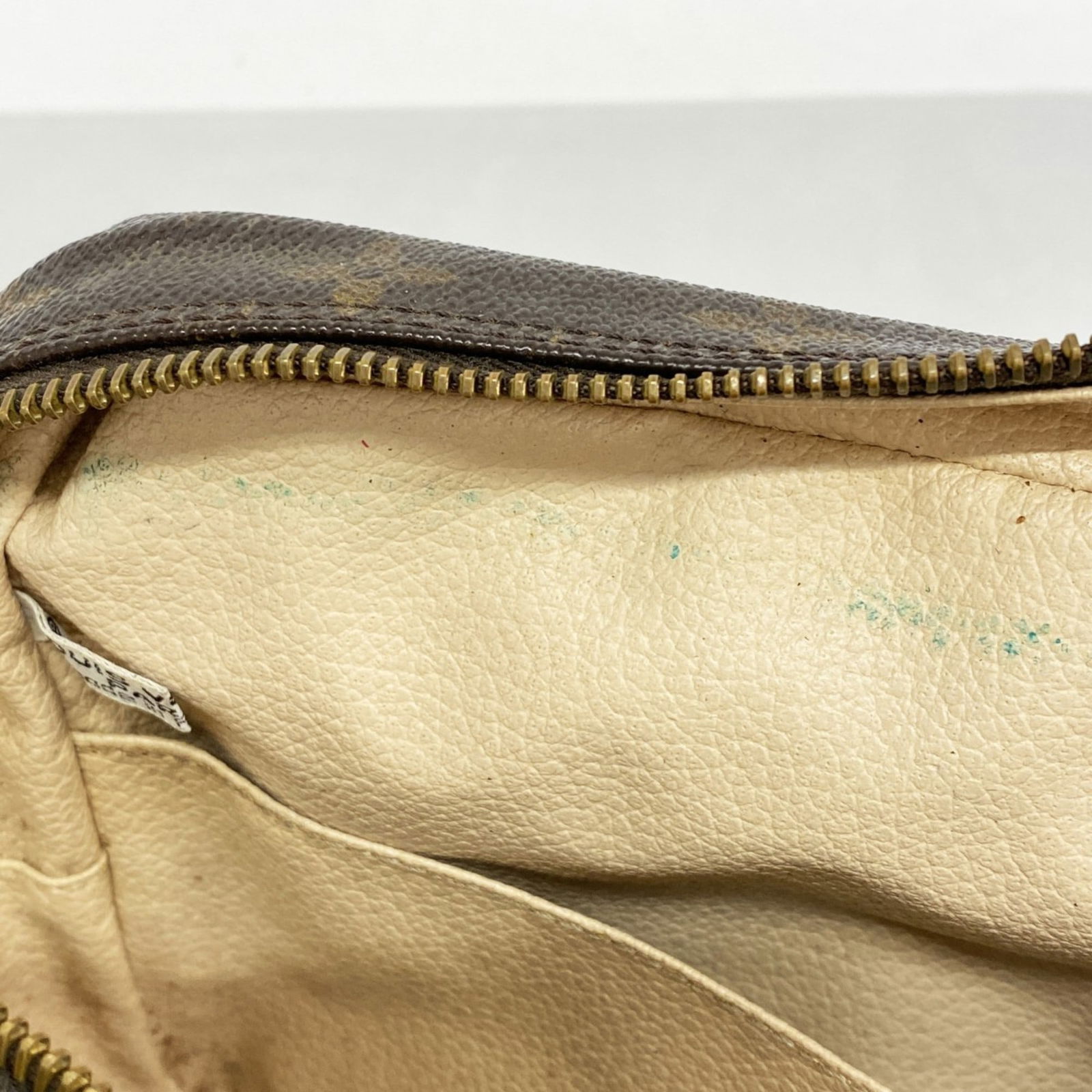 Pouch Louis Vuitton - 9