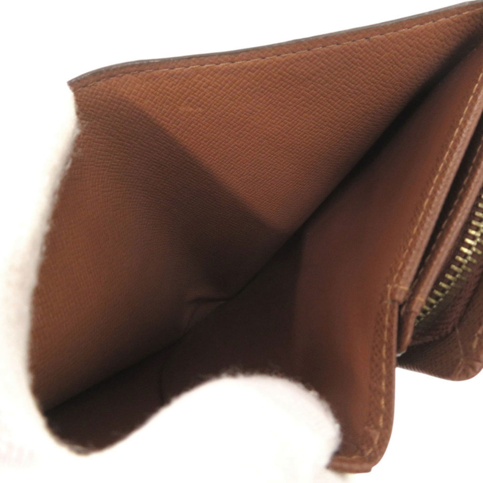 Monogram Louis Vuitton Wallet (Bi-Fold) - 7