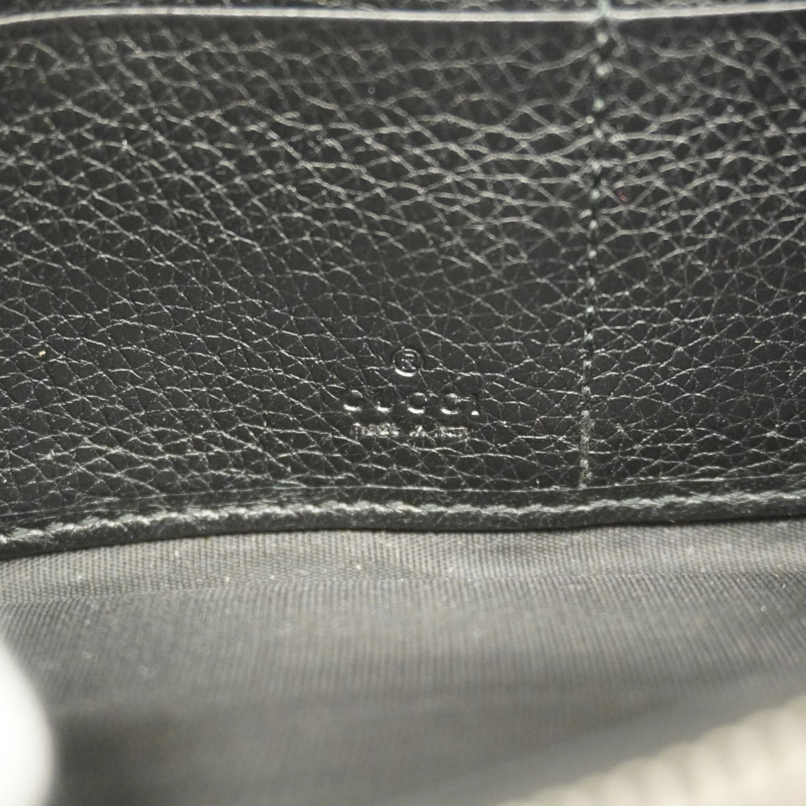 Leather Gucci Long Wallet (Bi-Fold) - 4