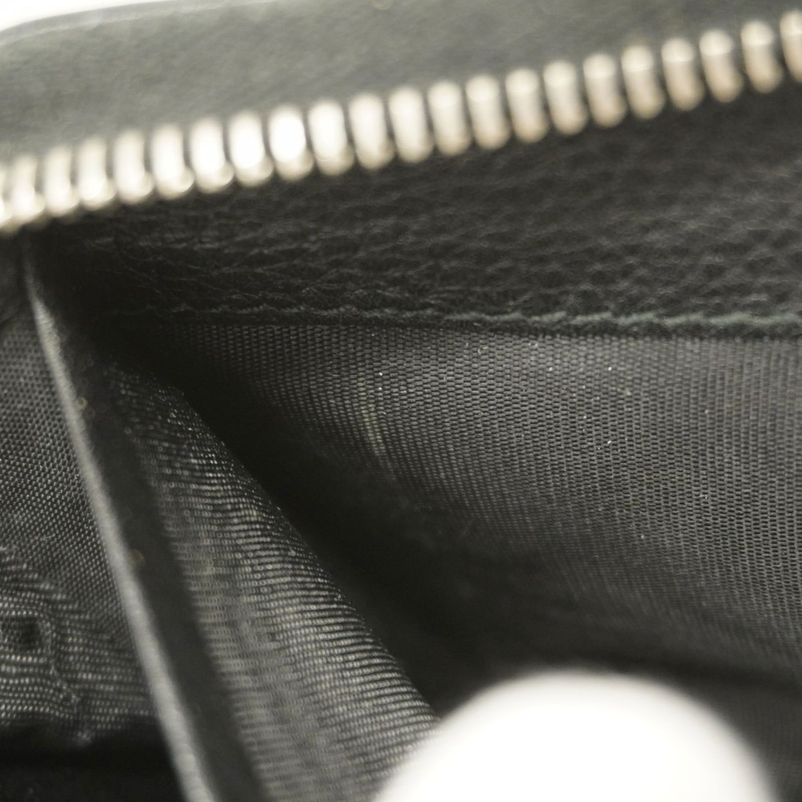 Leather Gucci Long Wallet (Bi-Fold) - 9