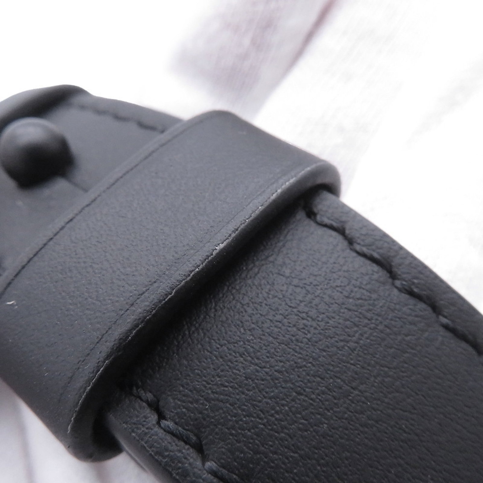 Leather Louis Vuitton Shoulder Bag - 15