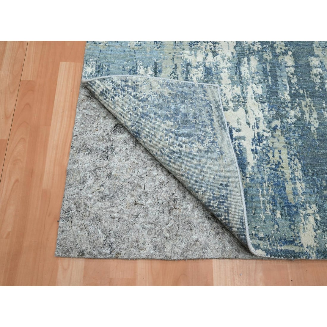 Rug 4'1"x6'2" Light Blue Hand Knotted Abstract Design Pure Silk and Wool - 3