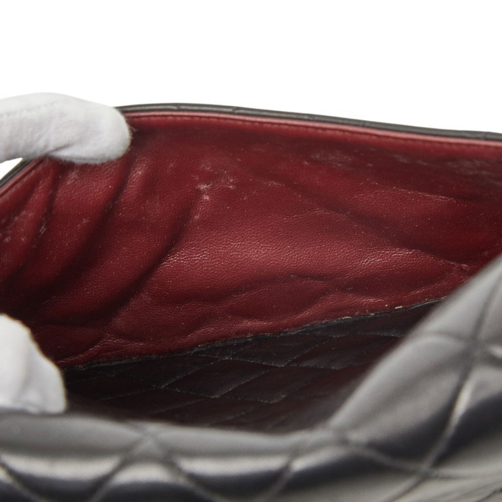 Leather Chanel Shoulder Bag - 8