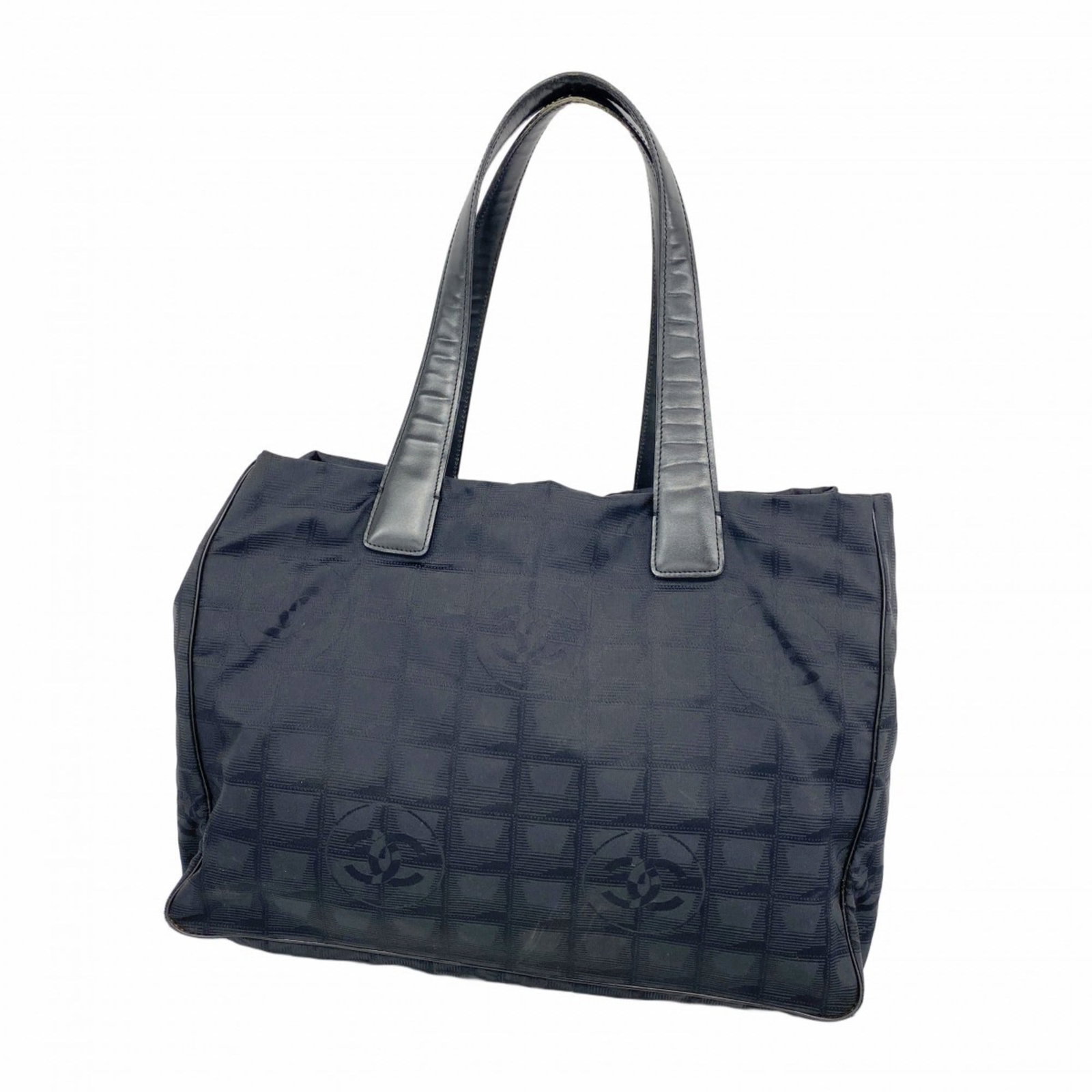 Nylon Chanel Tote Bag: Nylon Chanel Tote Bag This listing features Nylon Chanel Tote Bag. Item specifics are provided below. Item Specifics: Brand: Chanel Type: Tote Bag Material: Nylon Color: Black Hardware Color: