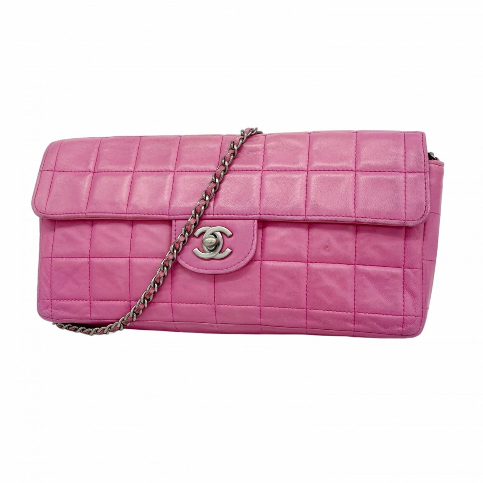Leather Chanel Shoulder Bag: Leather Chanel Shoulder Bag This listing features Leather Chanel Shoulder Bag. Item specifics are provided below. Item Specifics: Brand: Chanel Type: Shoulder Bag Material: Leather Leather/Fur Type: