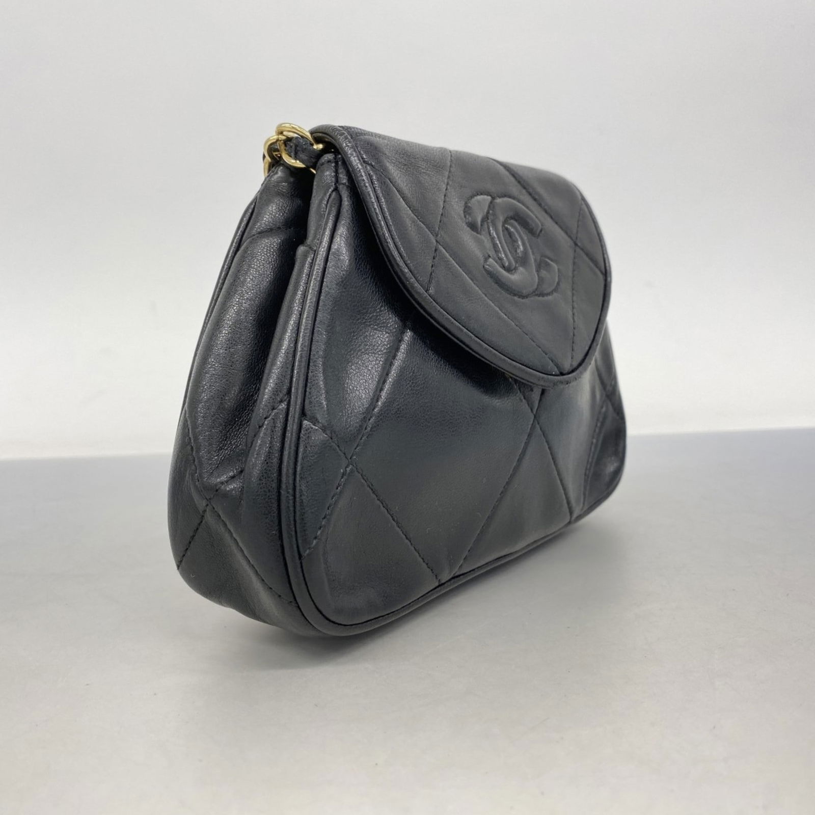 Leather Chanel Shoulder Bag - 2