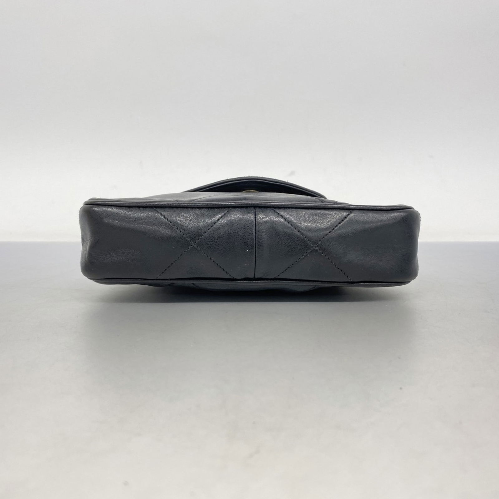 Leather Chanel Shoulder Bag - 3