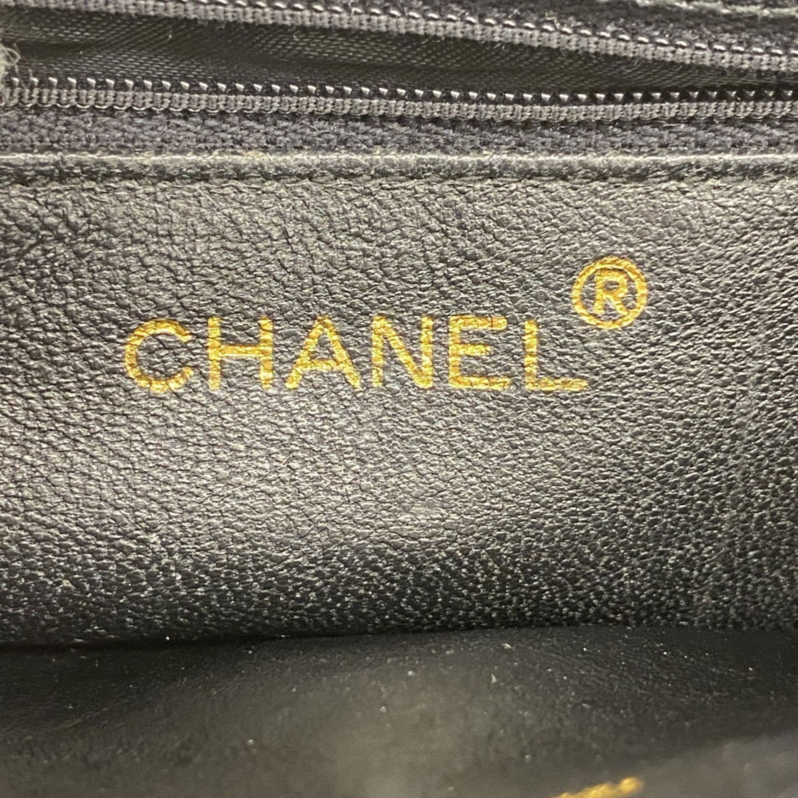 Leather Chanel Shoulder Bag - 5