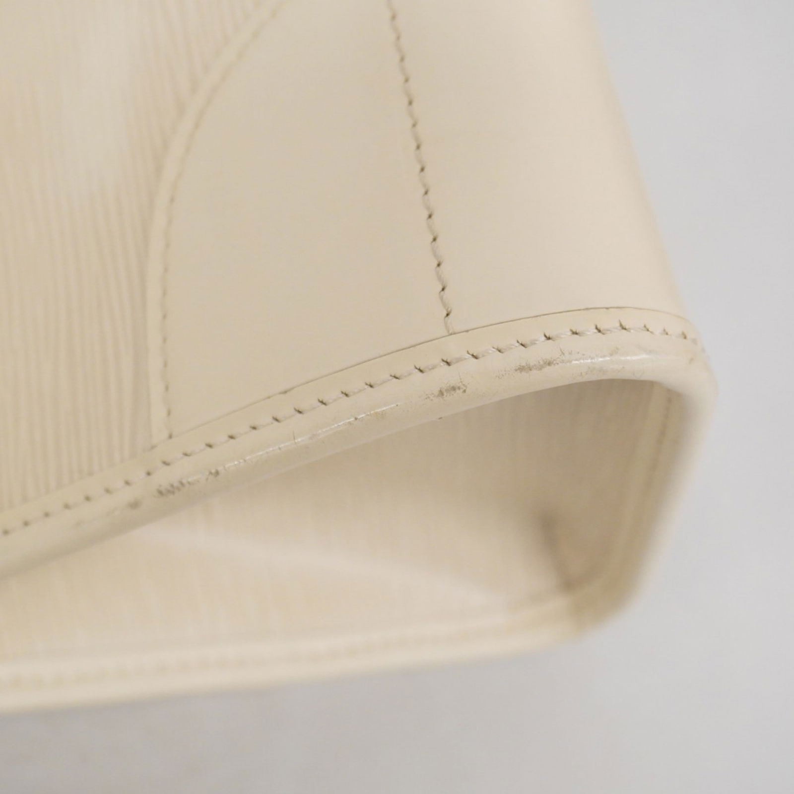 Handbag Louis Vuitton - 11