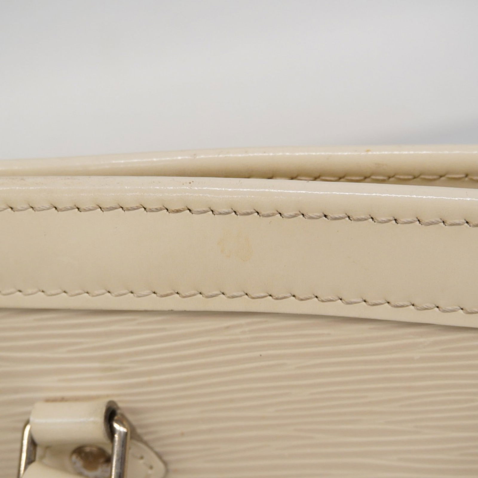 Handbag Louis Vuitton - 17